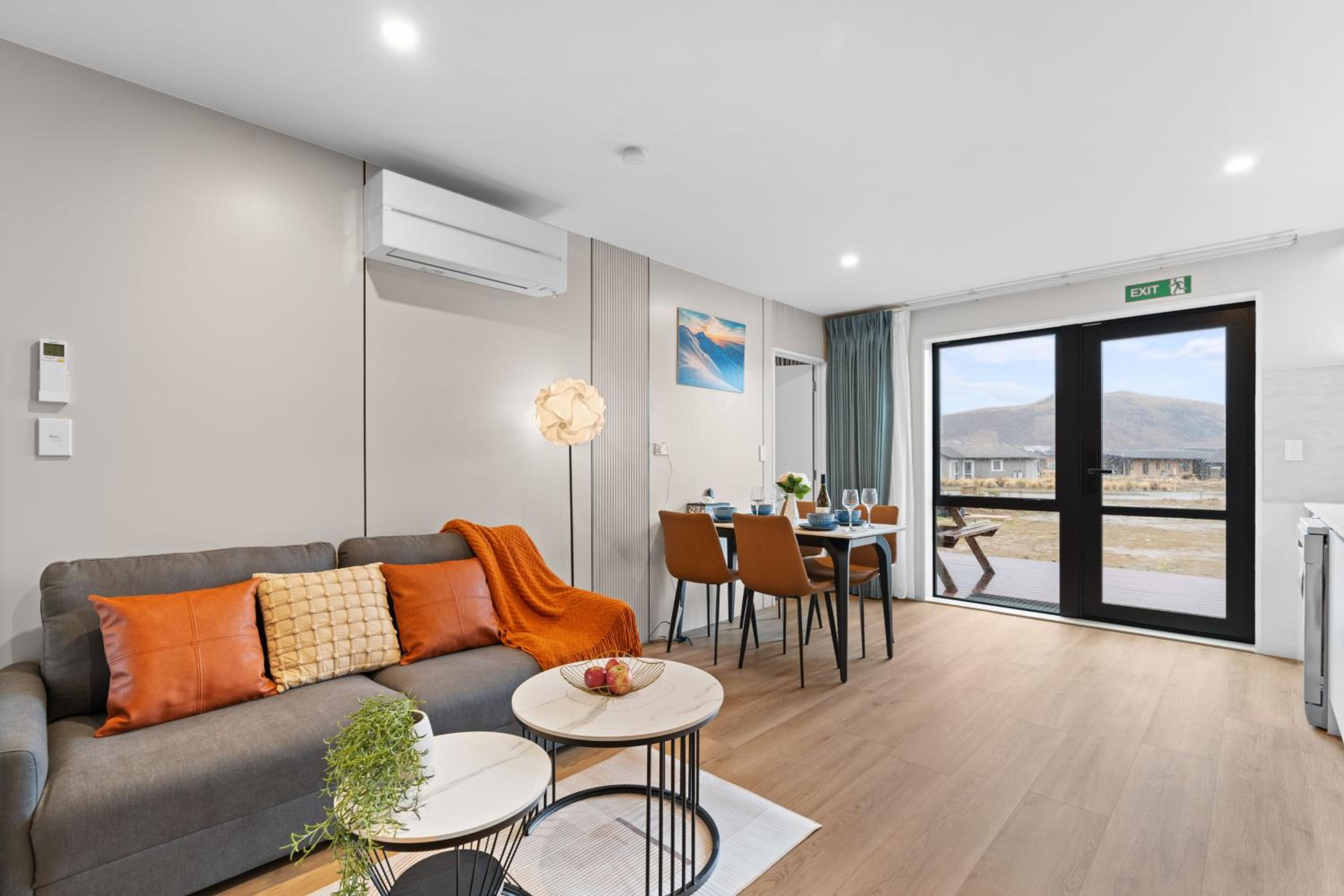 Sunshine Suites