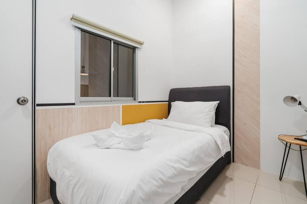 2Bedroom near TRX By RumaBnb
