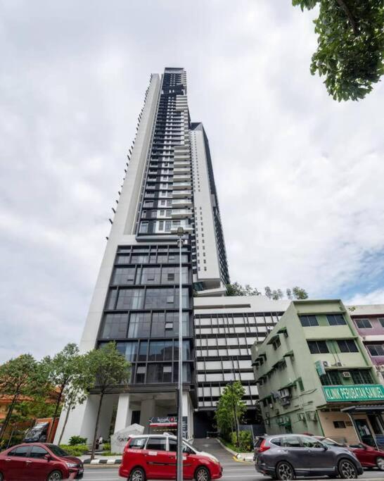 2Bedroom near TRX By RumaBnb