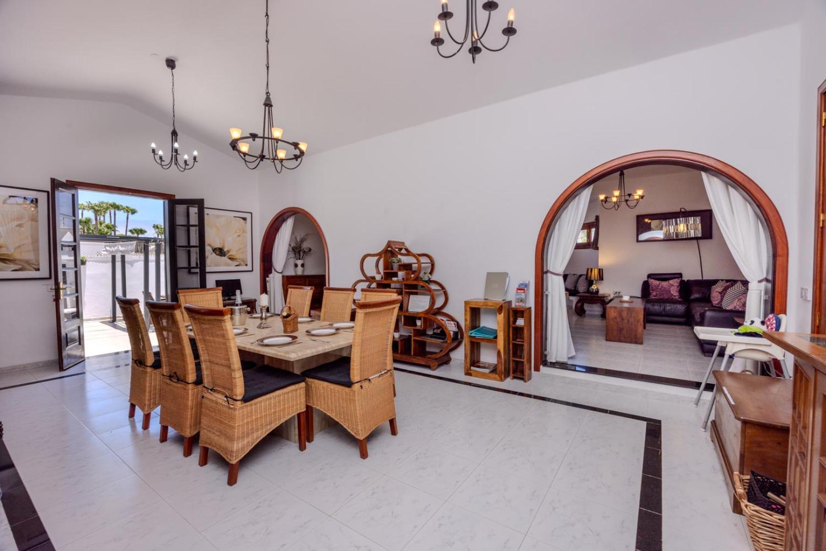Villa Victoria just 150 metres from Playa Bastian Costa Teguise