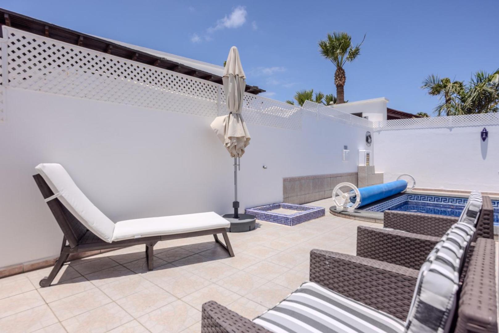 Villa Victoria just 150 metres from Playa Bastian Costa Teguise