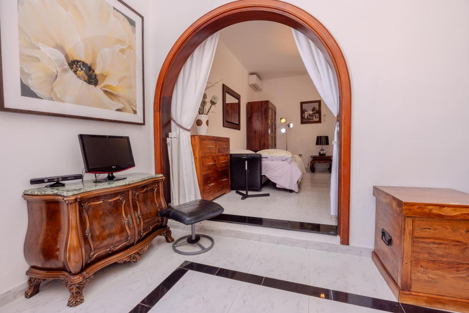 Villa Victoria just 150 metres from Playa Bastian Costa Teguise