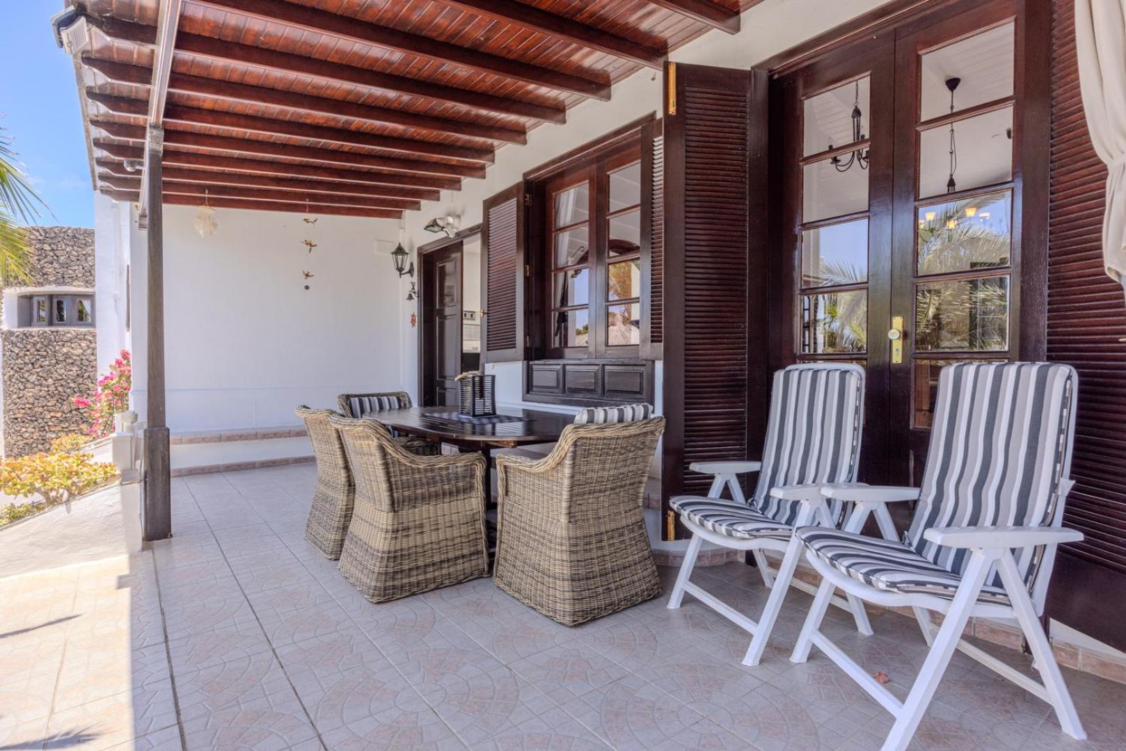 Villa Victoria just 150 metres from Playa Bastian Costa Teguise