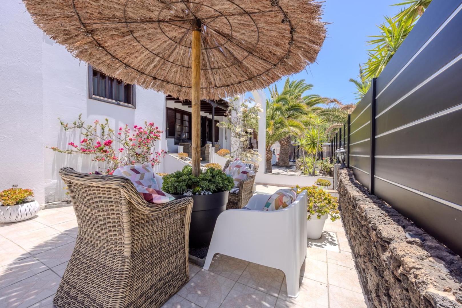 Villa Victoria just 150 metres from Playa Bastian Costa Teguise