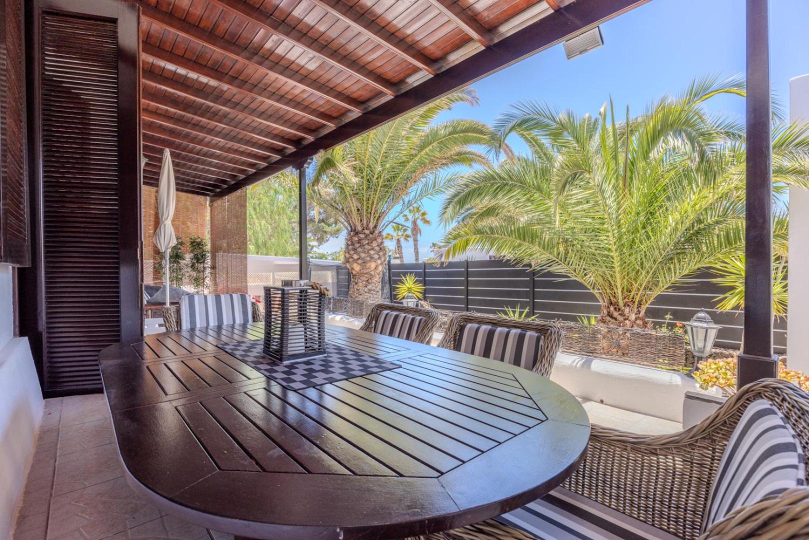 Villa Victoria just 150 metres from Playa Bastian Costa Teguise