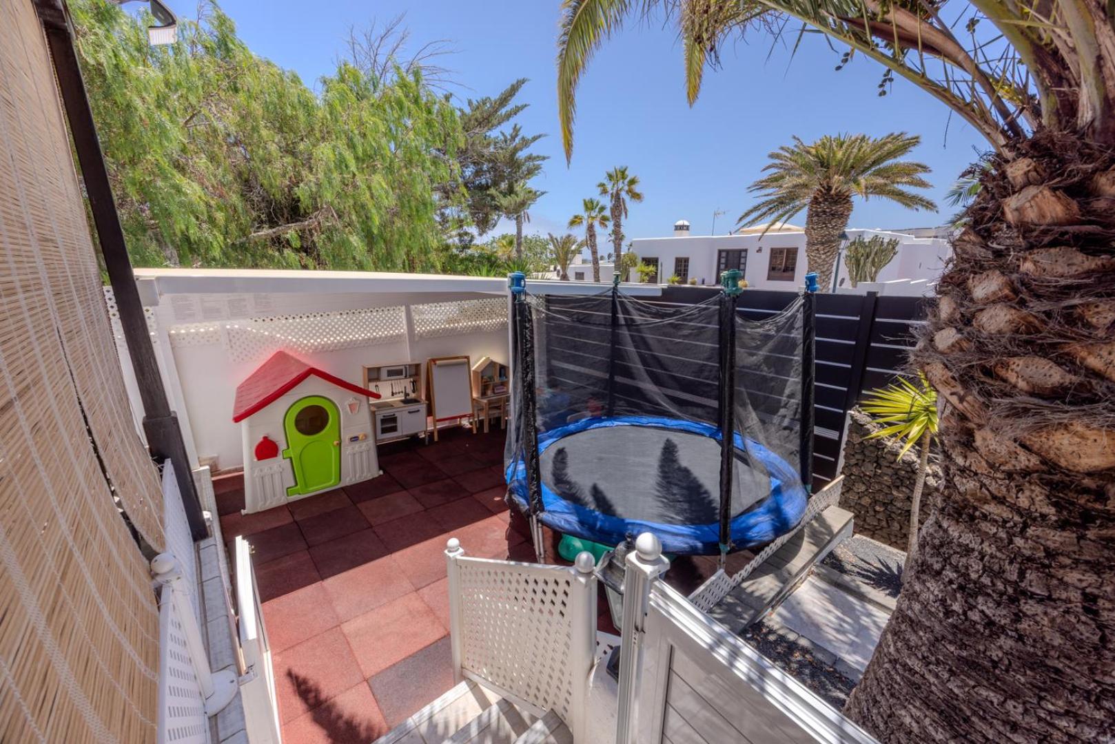 Villa Victoria just 150 metres from Playa Bastian Costa Teguise