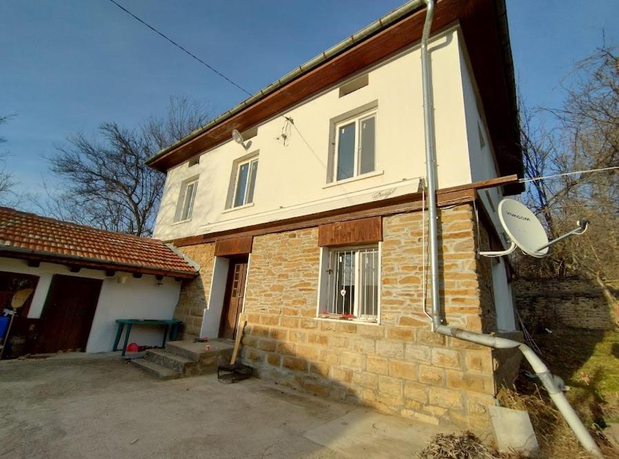 Family Guest House Nikola