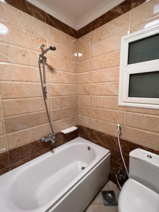 Premium 4-BR Hotel Apt In Madinty view 2