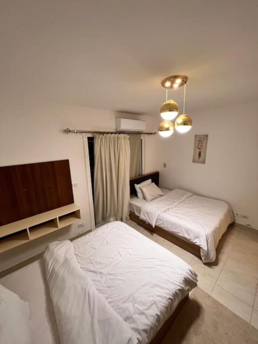 Premium 4-BR Hotel Apt In Madinty view 4