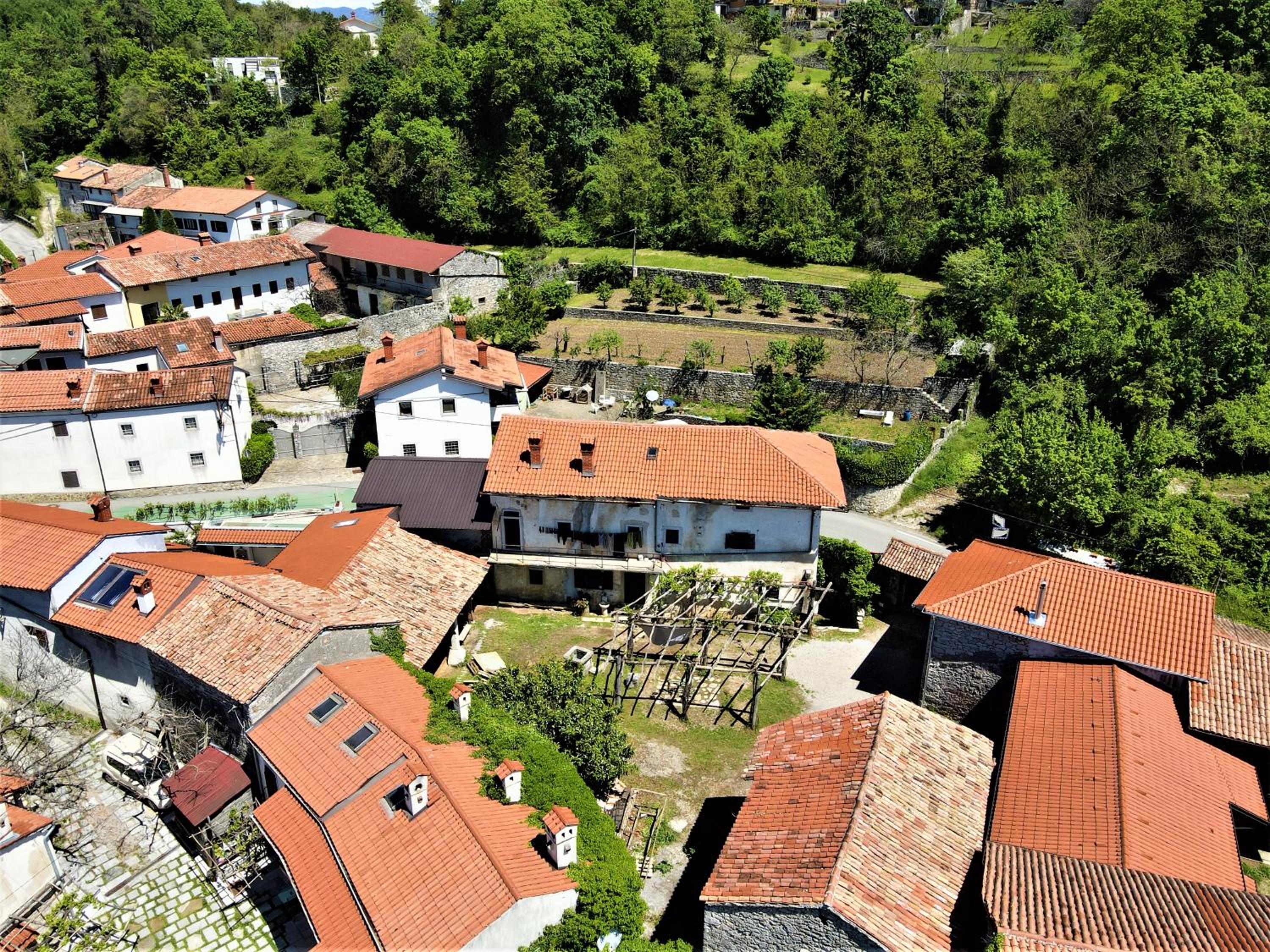 Vila Kobdilj 1835 - Unique Stay in Karst Stone Villa