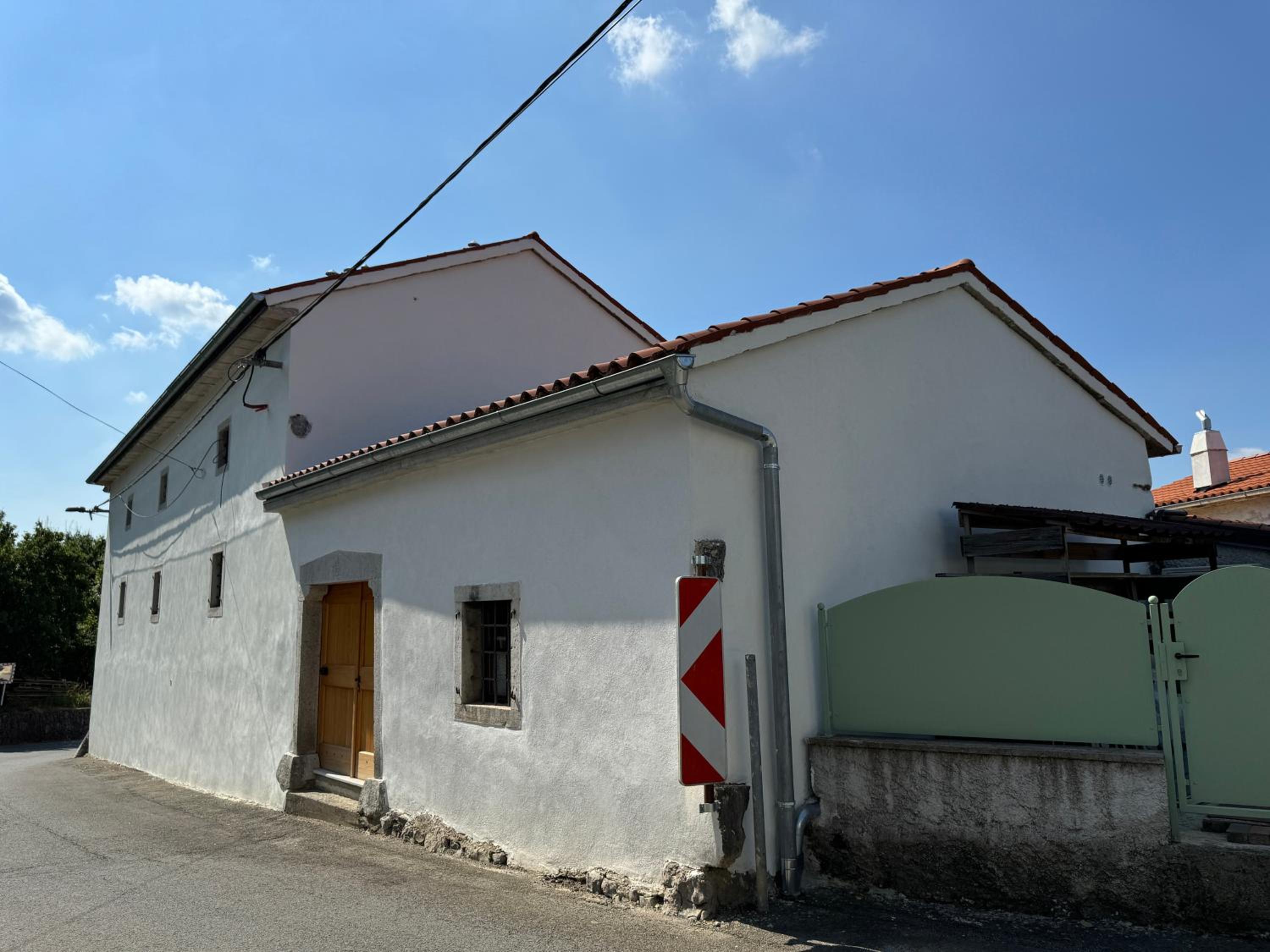 Vila Kobdilj 1835 - Unique Stay in Karst Stone Villa