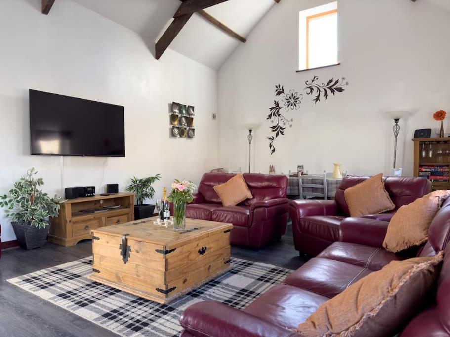 The Dairy a superb, detached Llandysul cottage