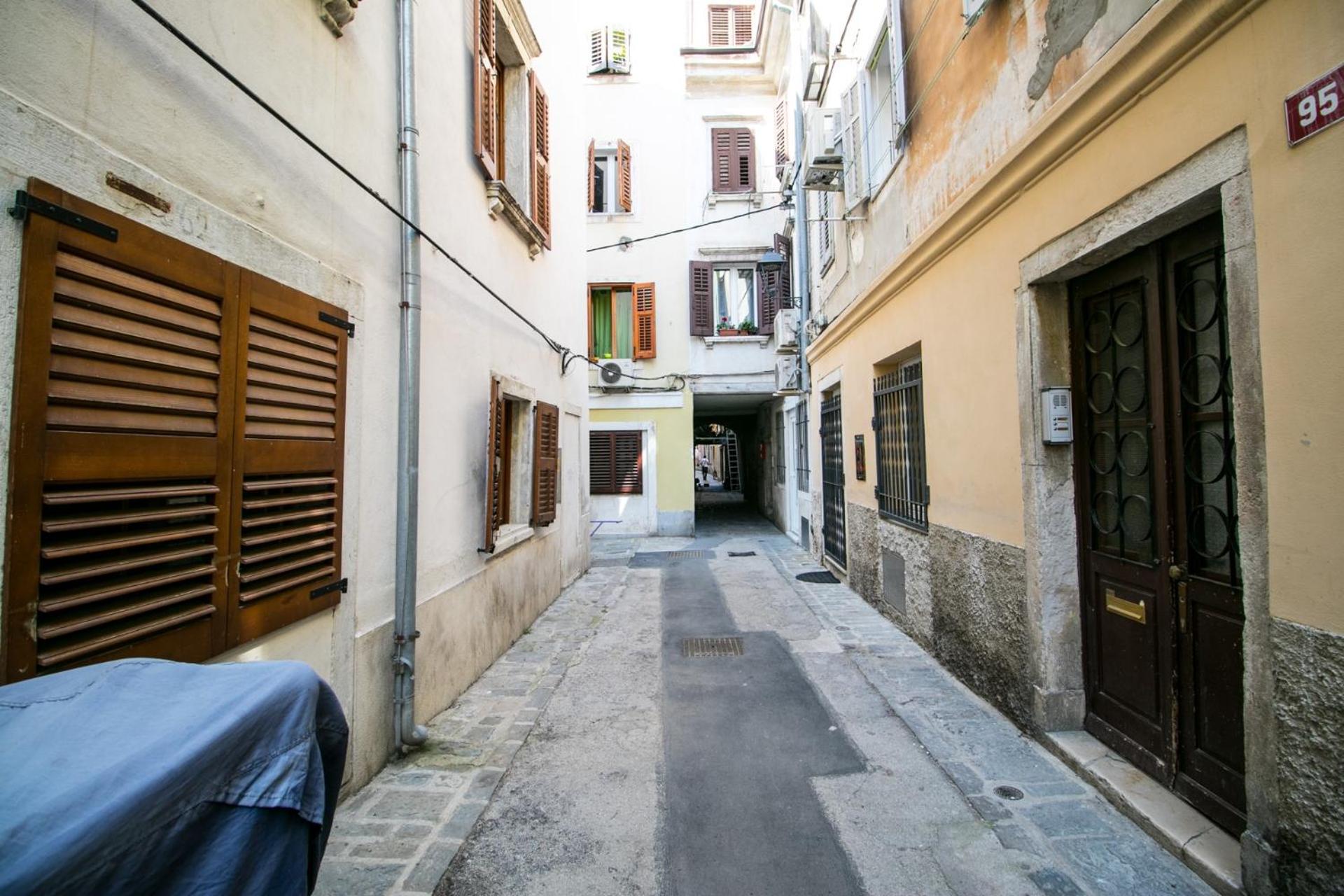 Hotel Fri Apartment - Image 1