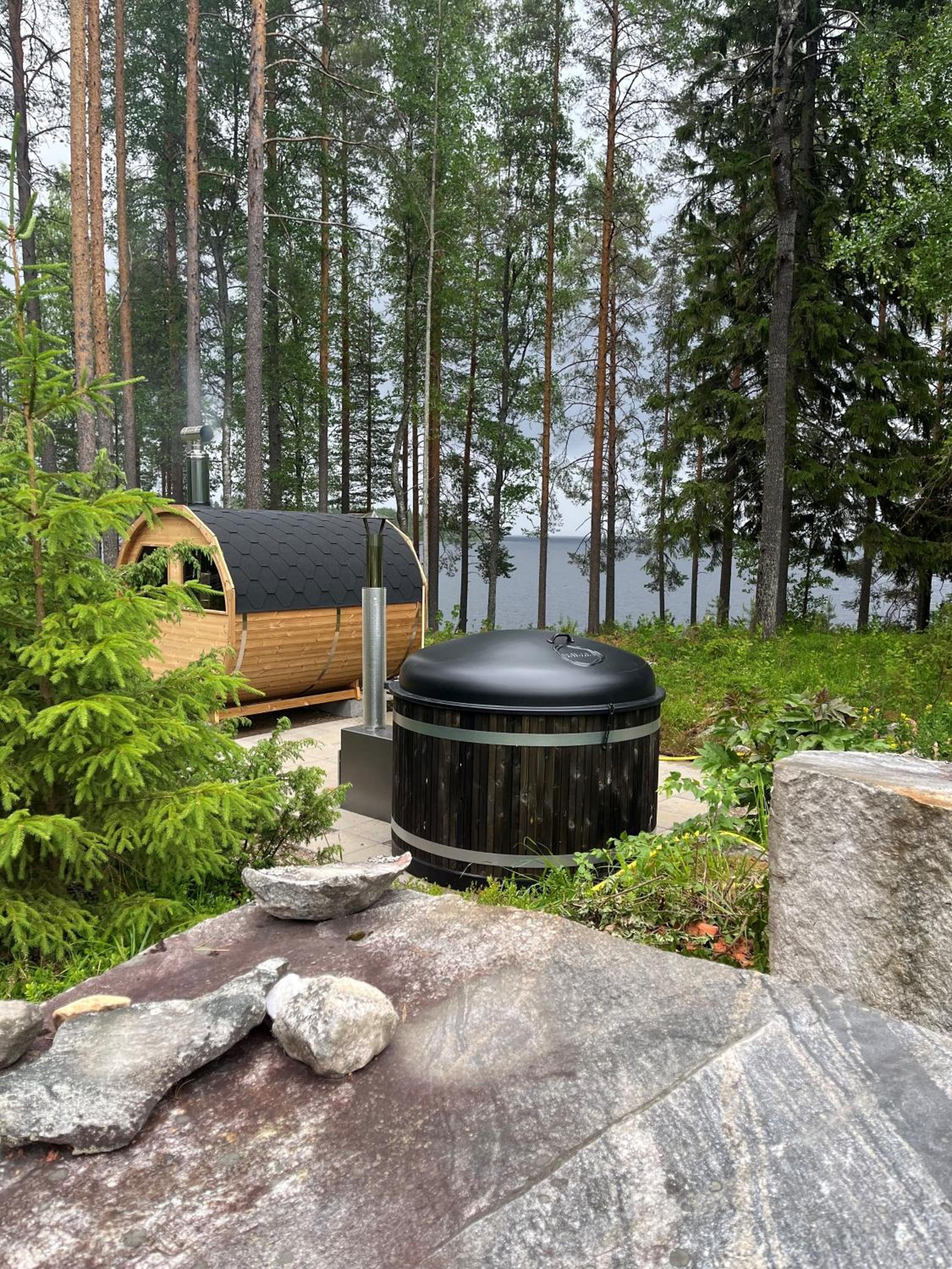 Holiday home with lake view and next to National Park view 3