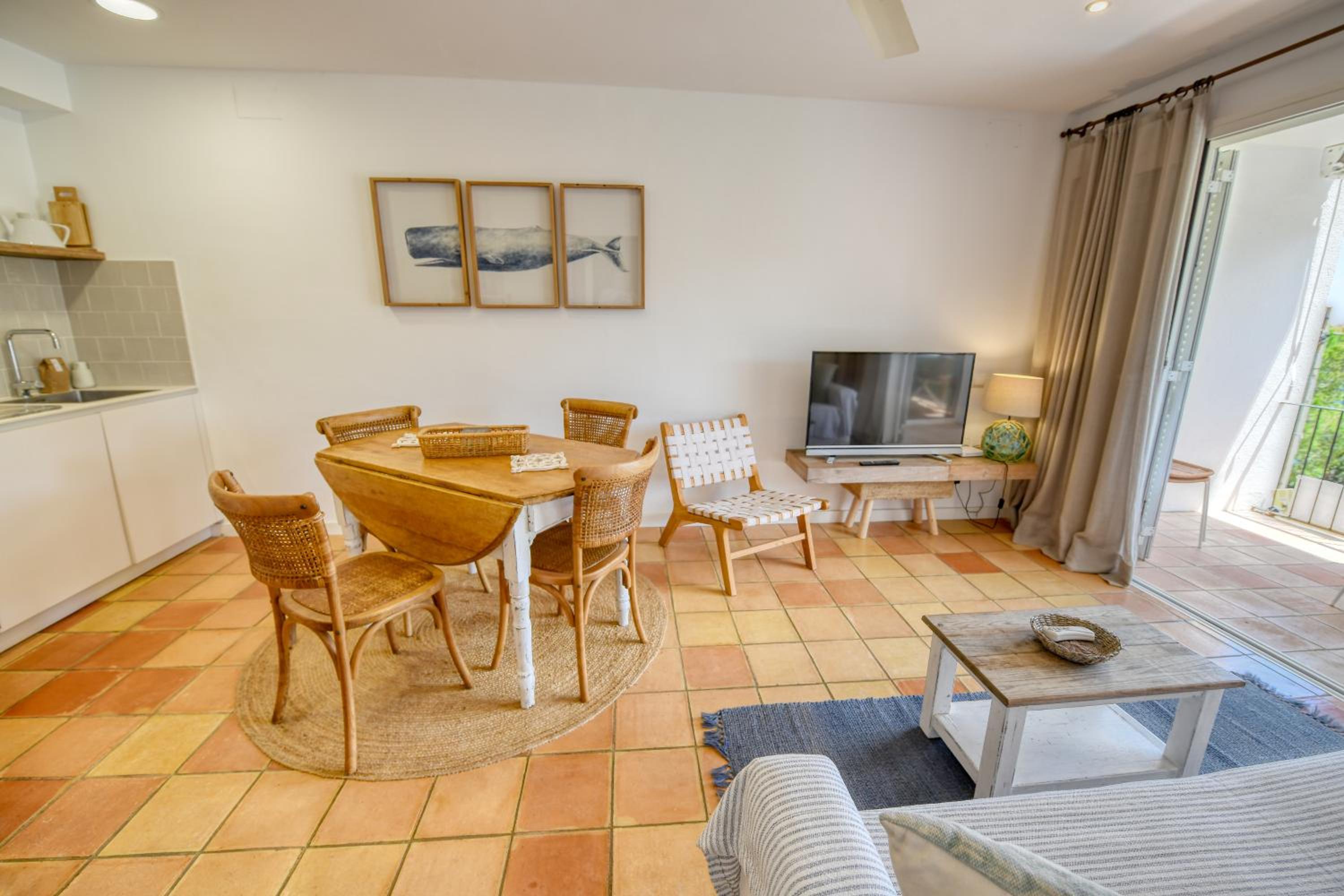 Refurbished Apartment Seaview, Santa Agata view 5