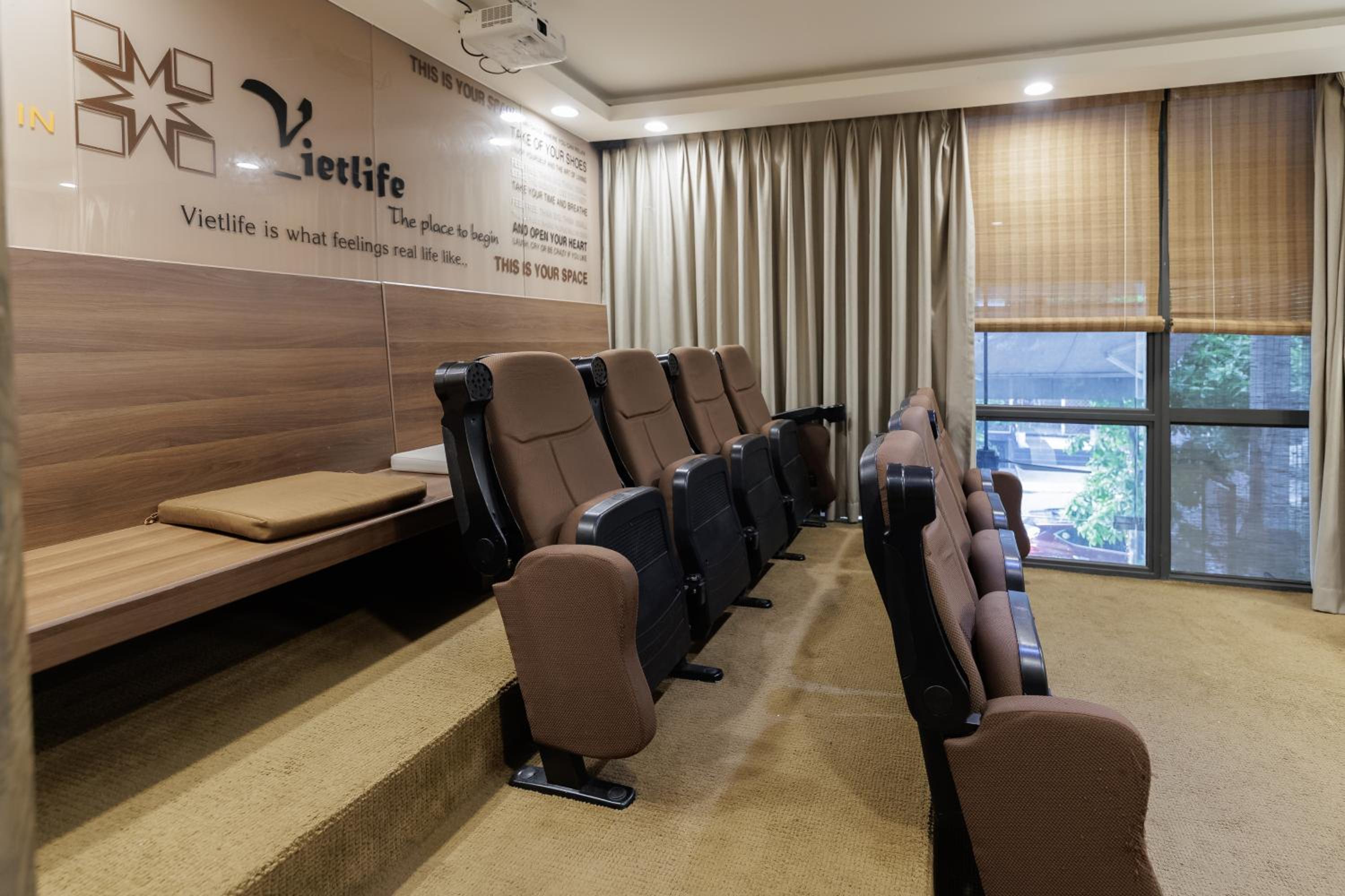 VIETLIFE Hotel & Apartment - Free Cinema