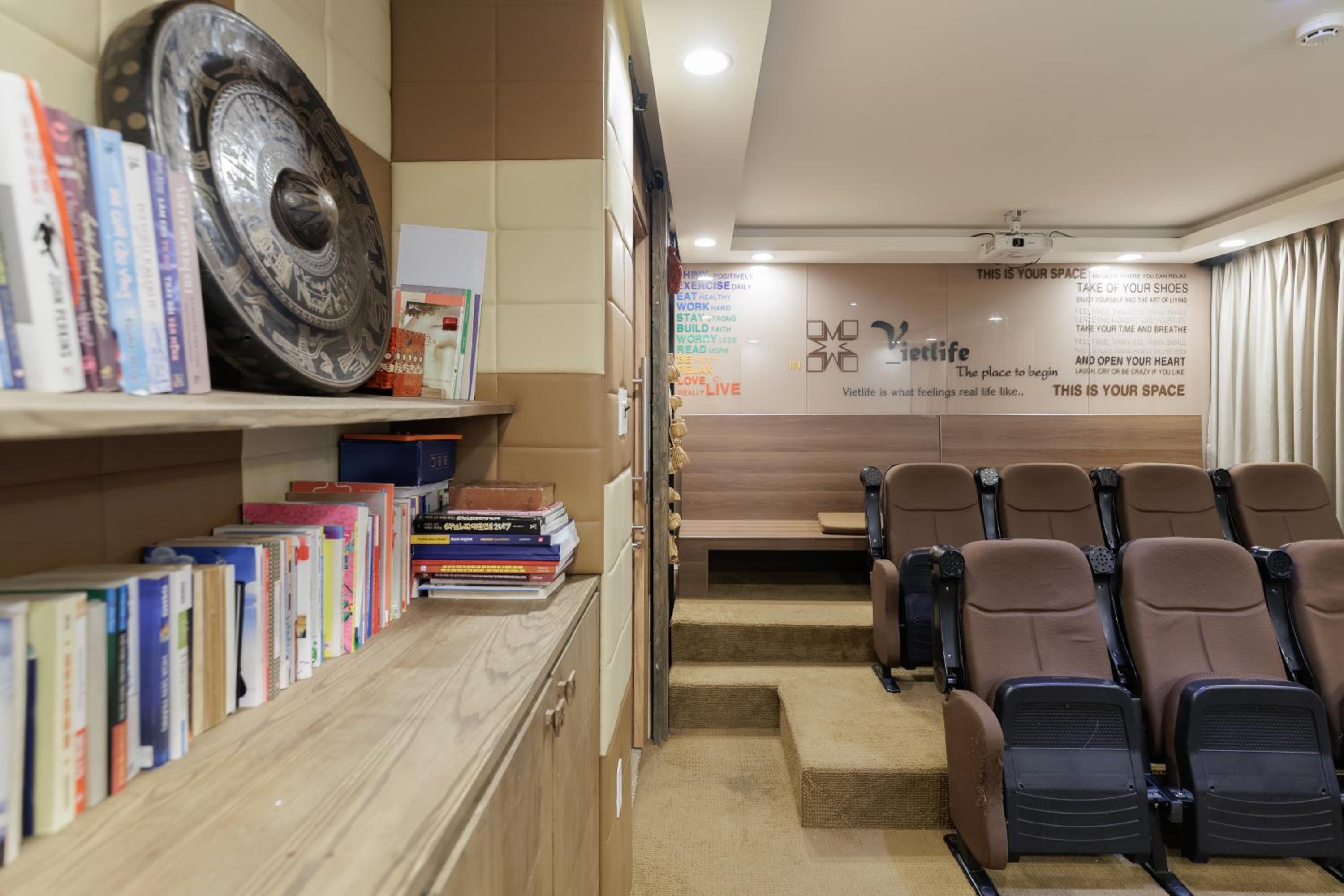 VIETLIFE Hotel & Apartment - Free Cinema