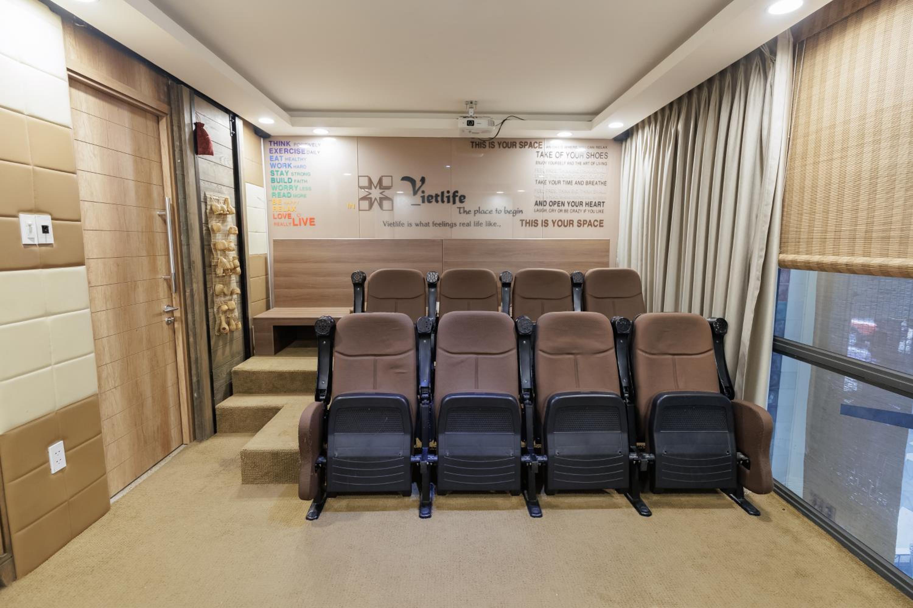 VIETLIFE Hotel & Apartment - Free Cinema