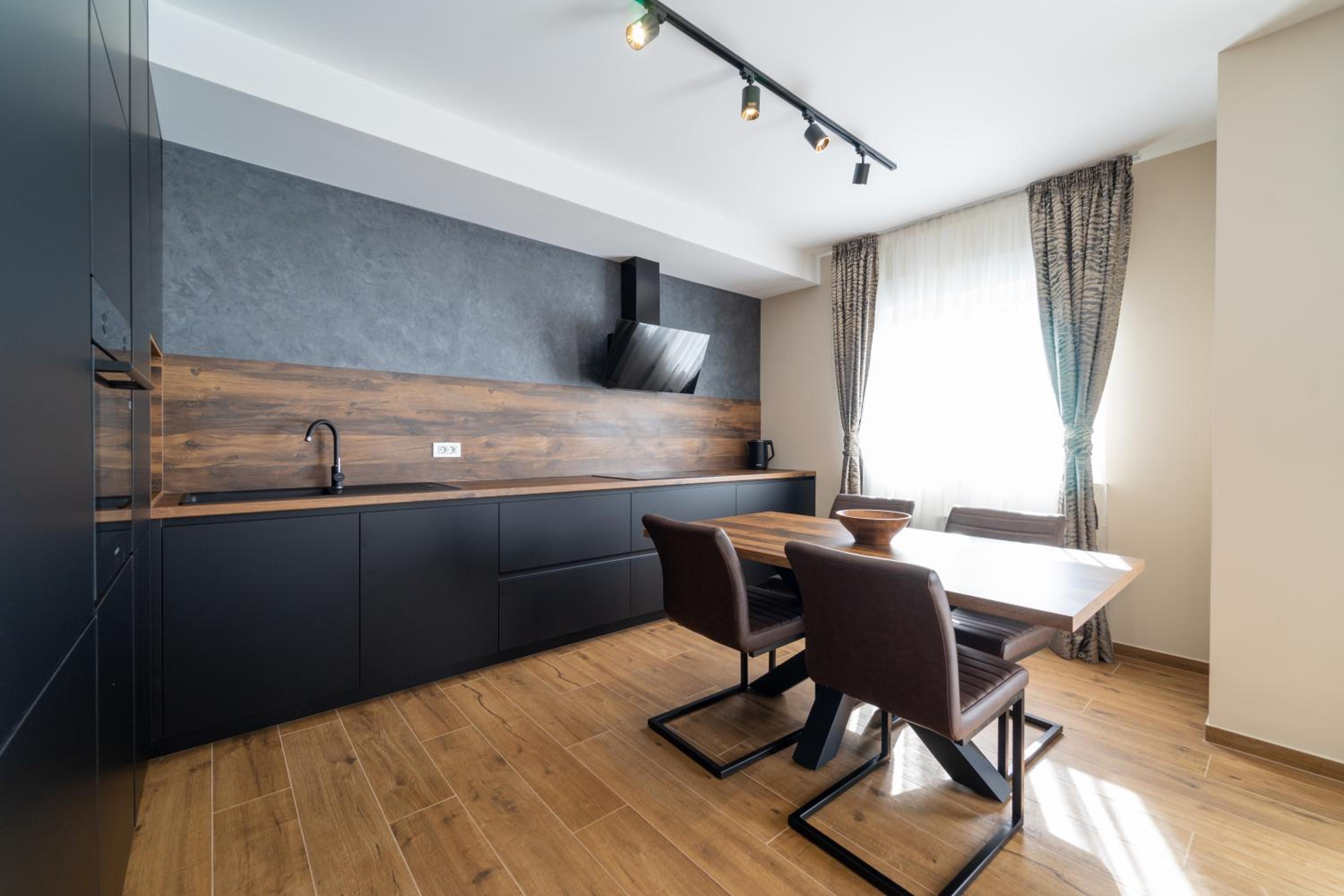 Laurier Apartments