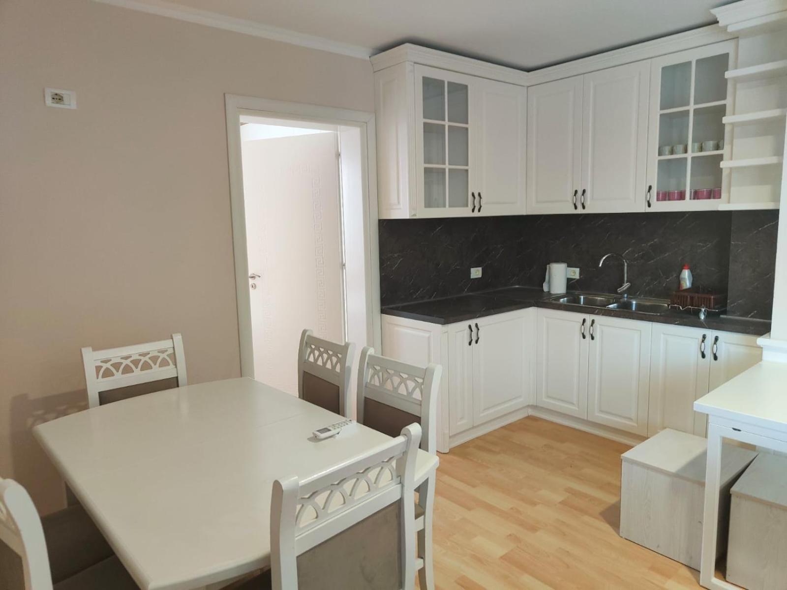 Penthouse d'exception avec Rooftop vue mer et colline 3 chambres sur 2 étages 100m de la plage