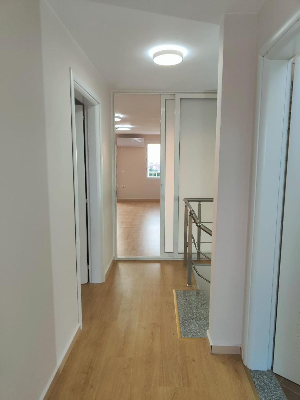 Penthouse d'exception avec Rooftop vue mer et colline 3 chambres sur 2 étages 100m de la plage