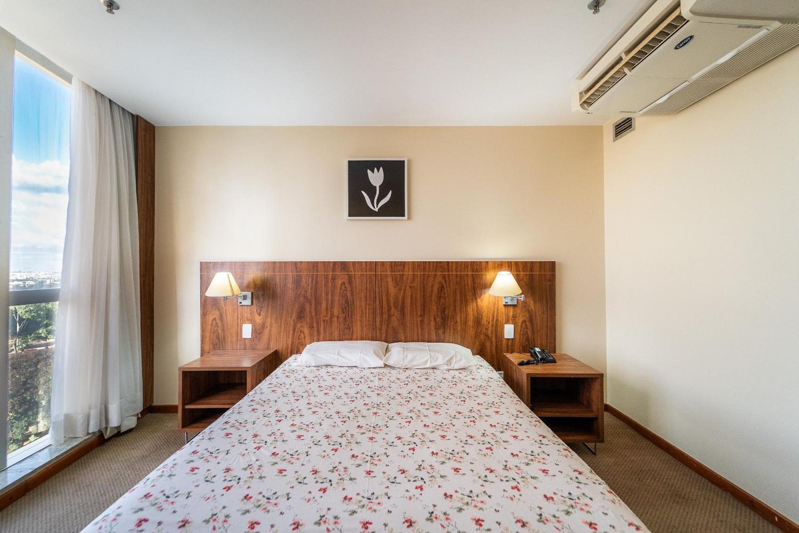 Flat em Hotel, Piscina, Academia, 300Mts Metro, Jr Catito