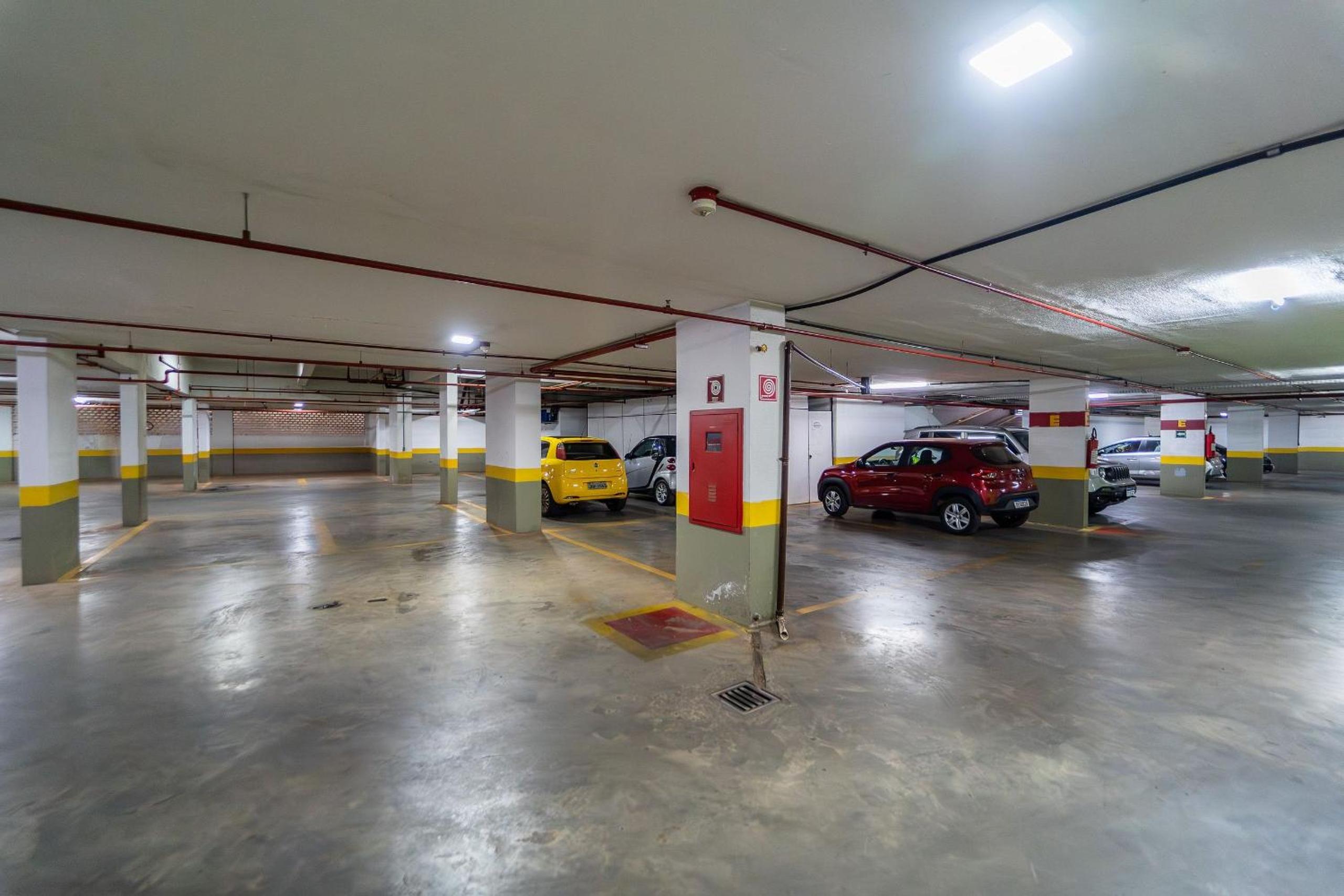 Flat em Hotel, Piscina, Academia, 300Mts Metro, Jr Catito