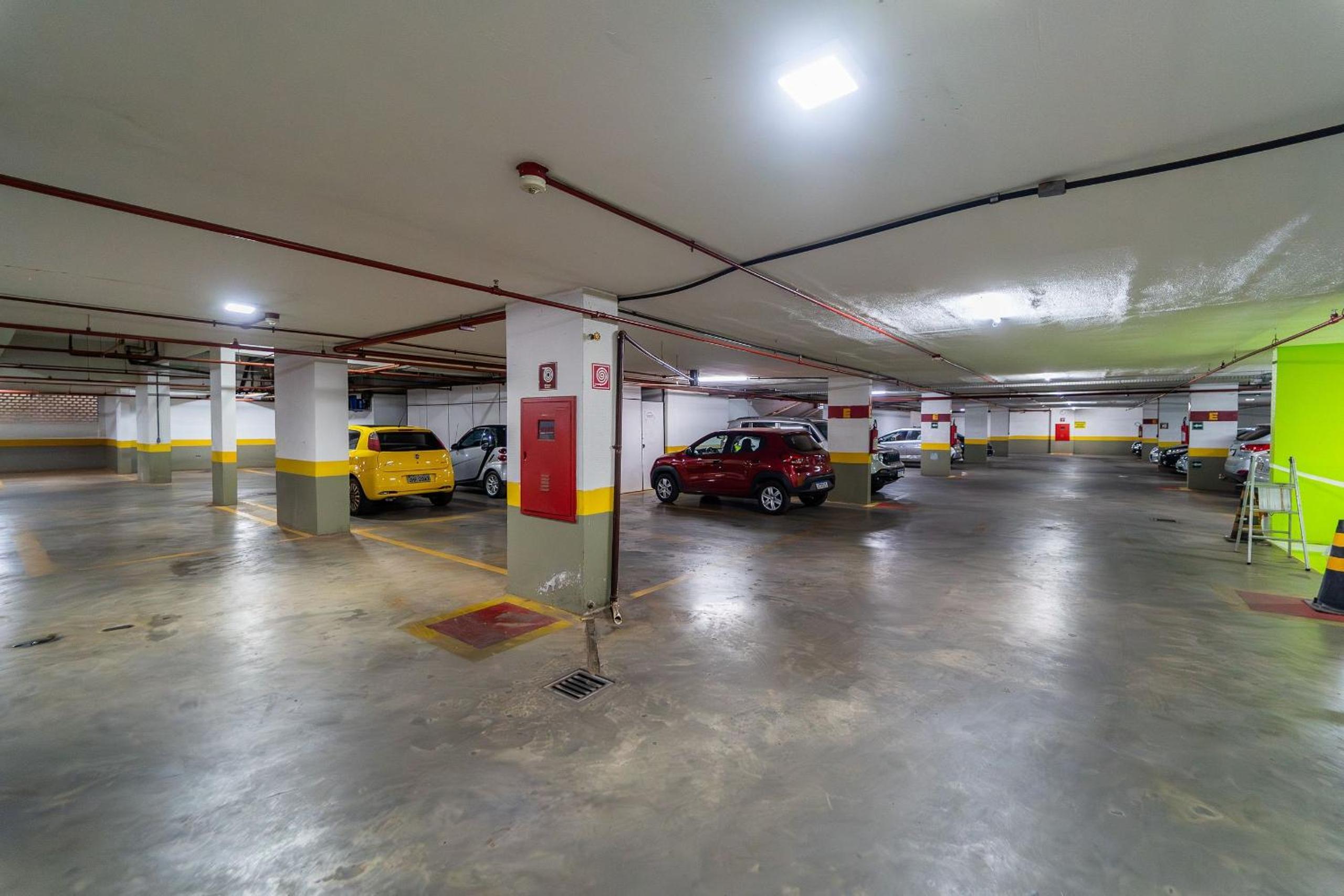 Flat em Hotel, Piscina, Academia, 300Mts Metro, Jr Catito