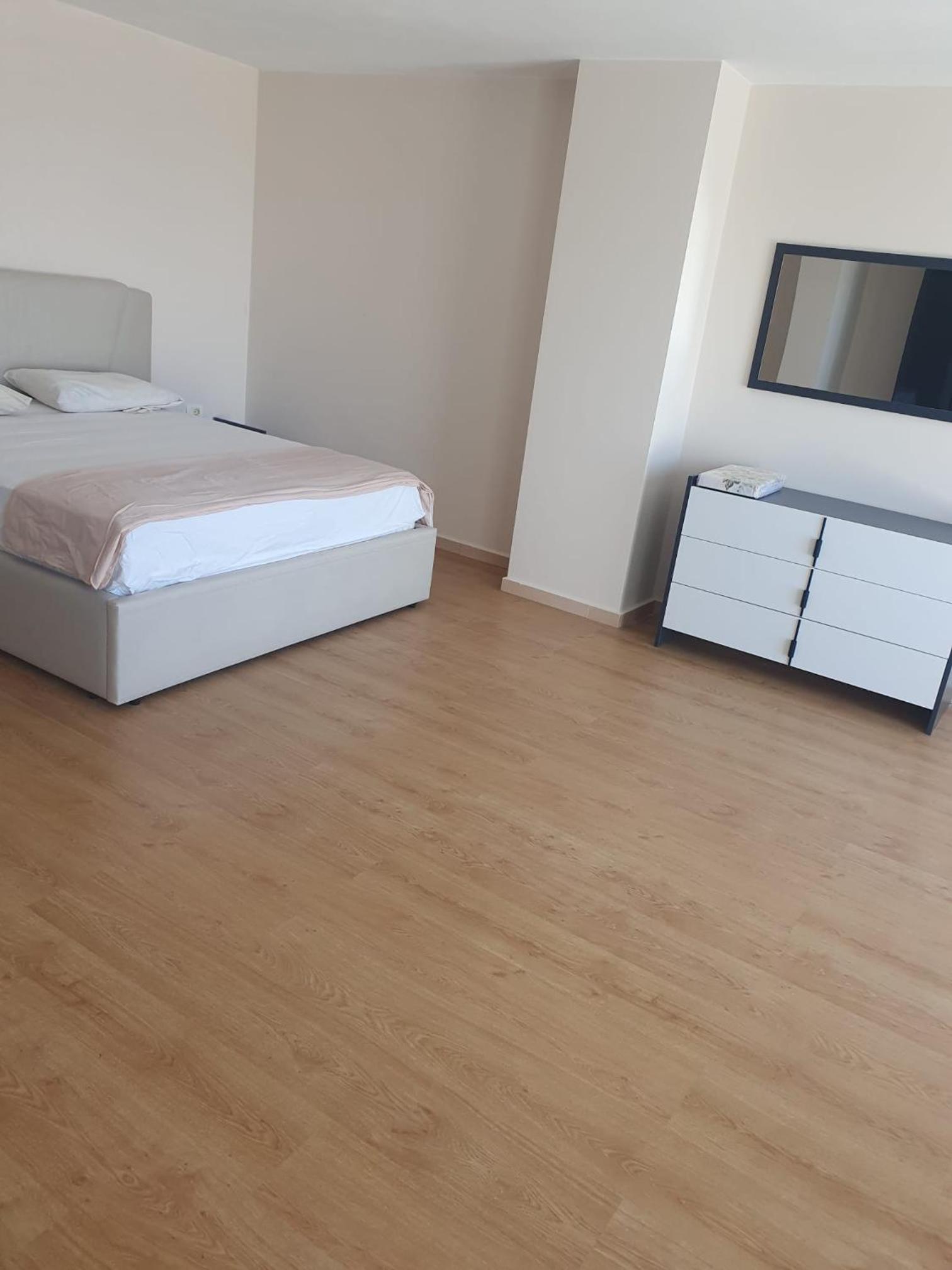 Penthouse d'exception avec Rooftop vue mer et colline 3 chambres sur 2 étages 100m de la plage