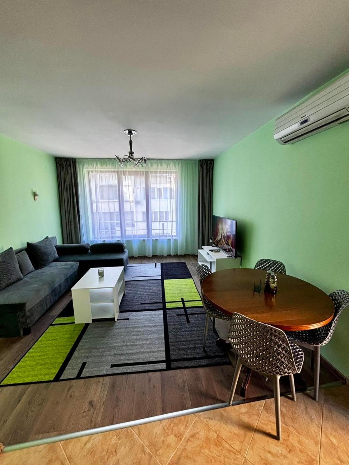 The Green Suite & Terrace