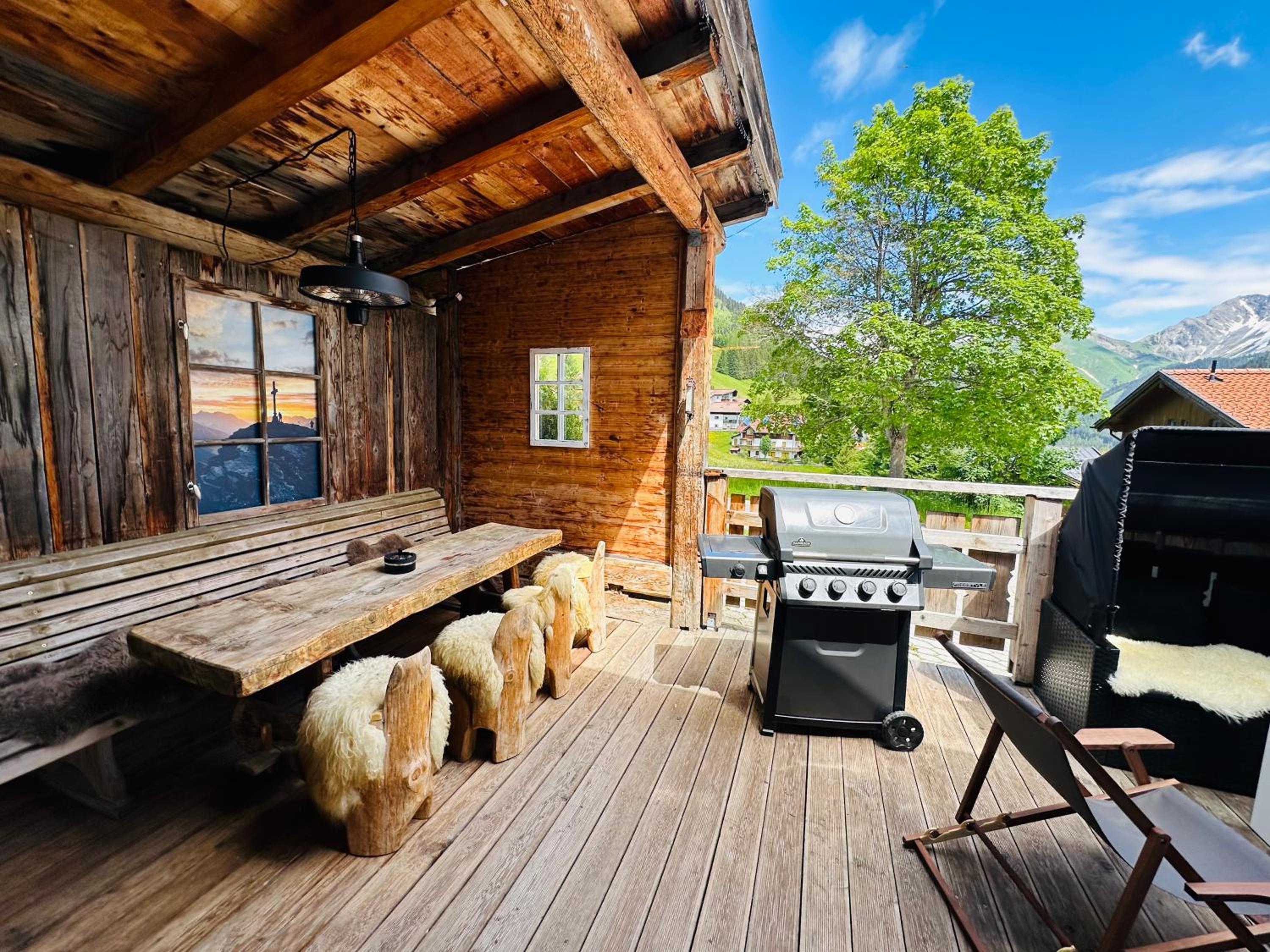 Chalet Schwarz