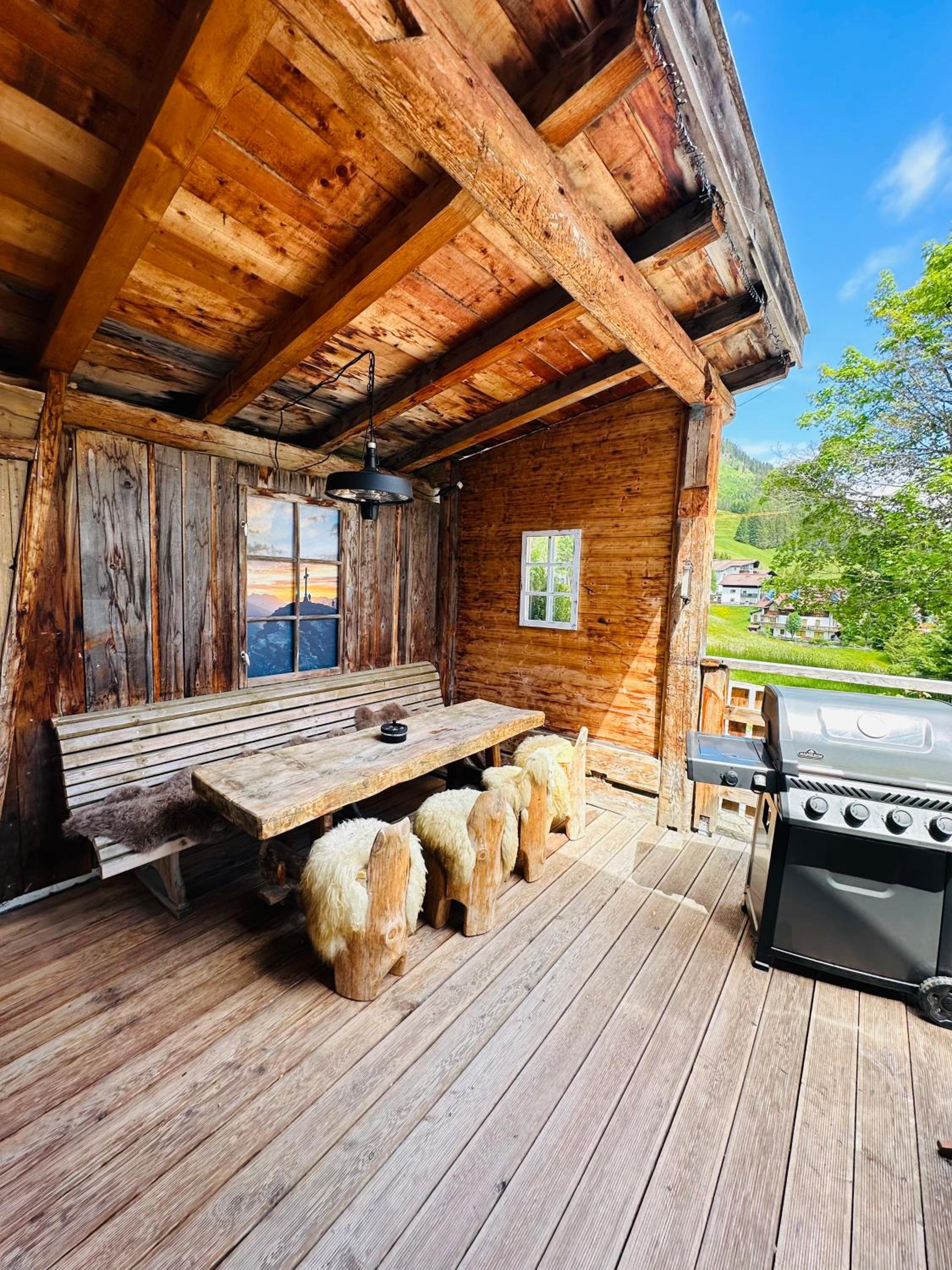 Chalet Schwarz