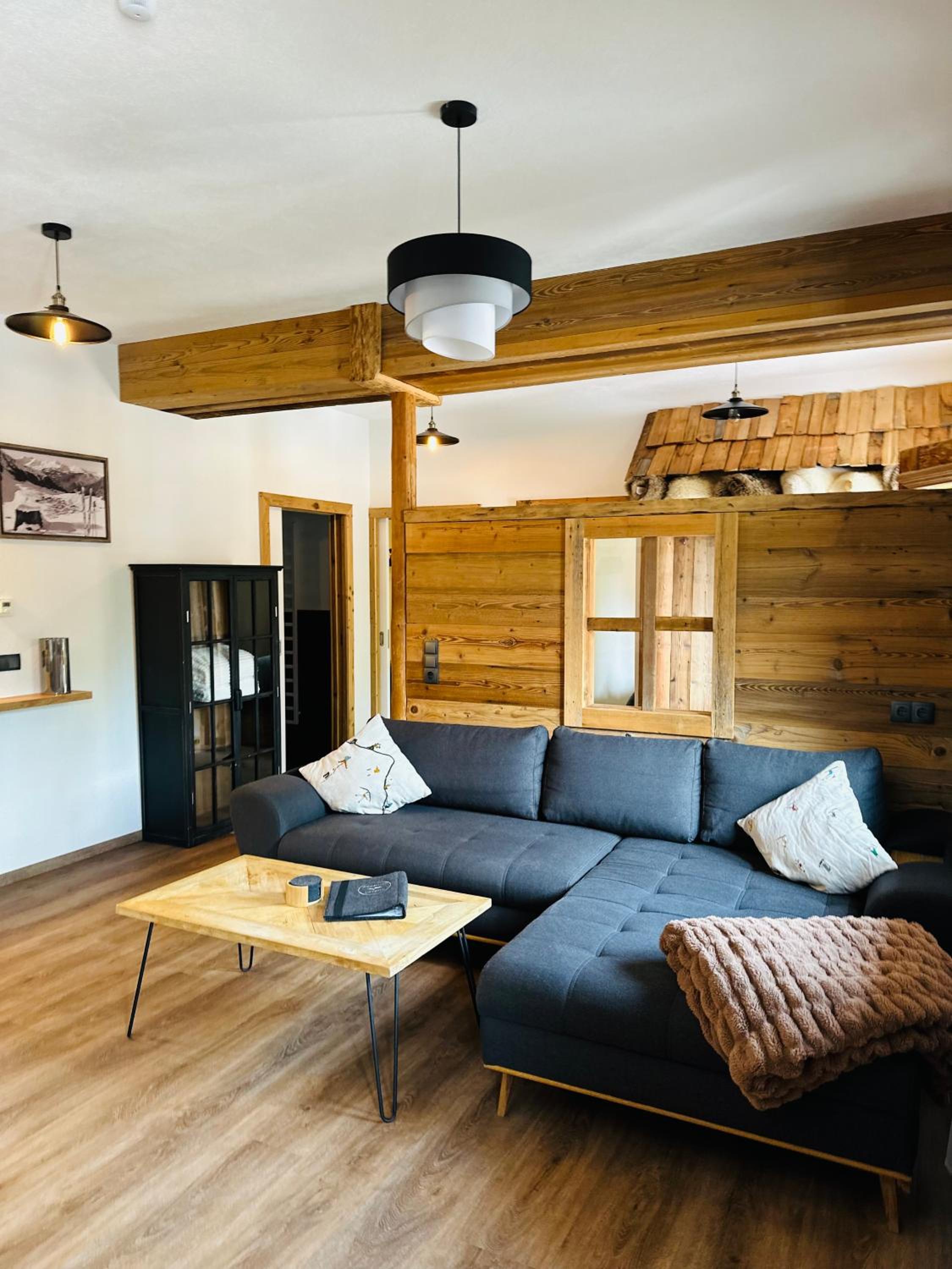 Chalet Schwarz