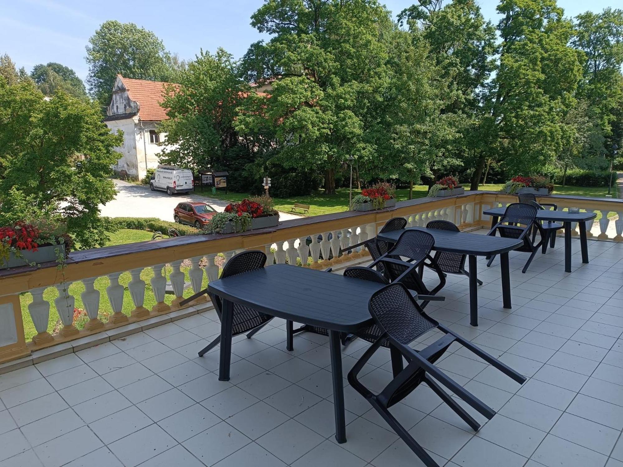 Penzion na zámku Bartošovice