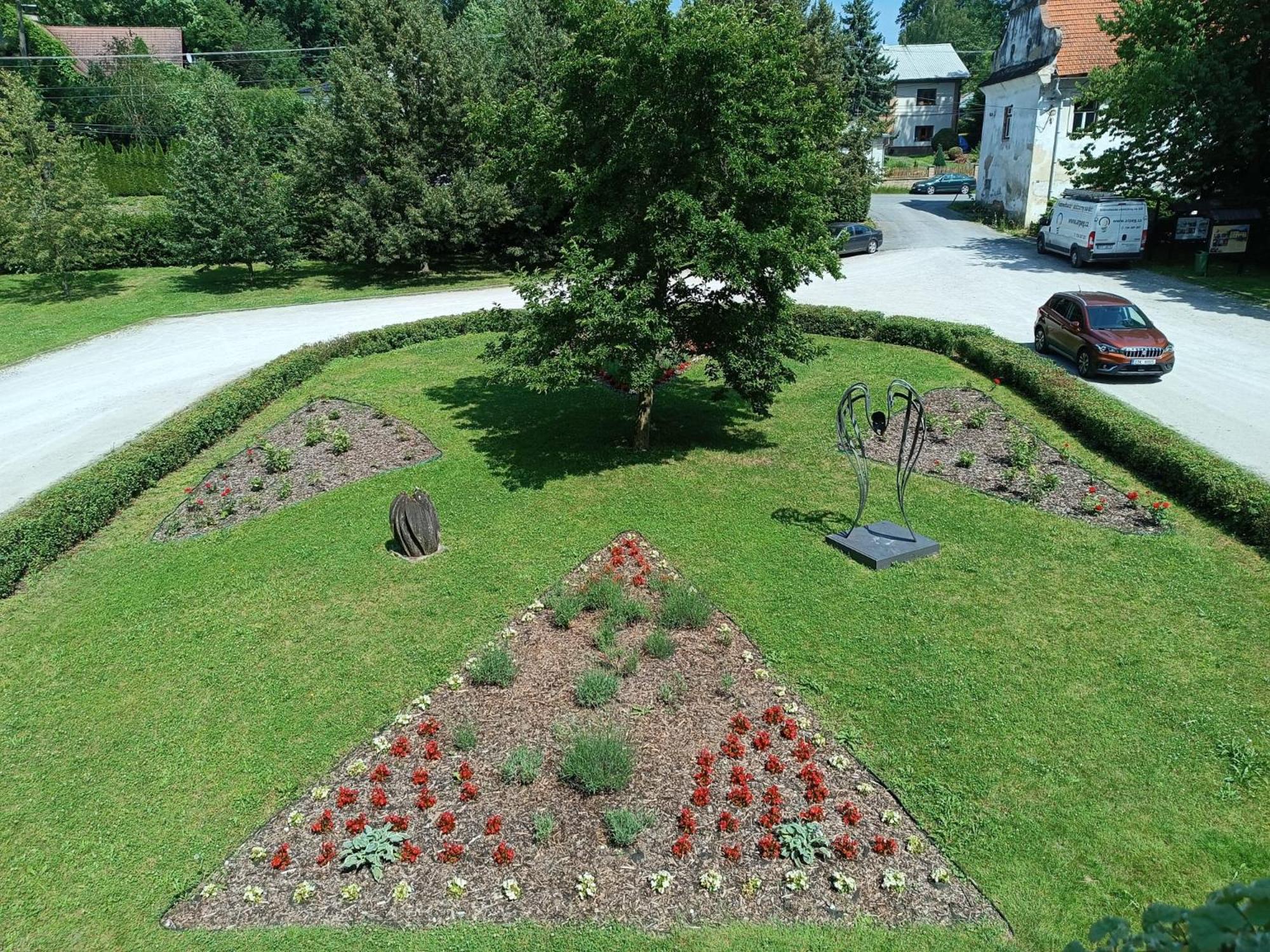 Penzion na zámku Bartošovice