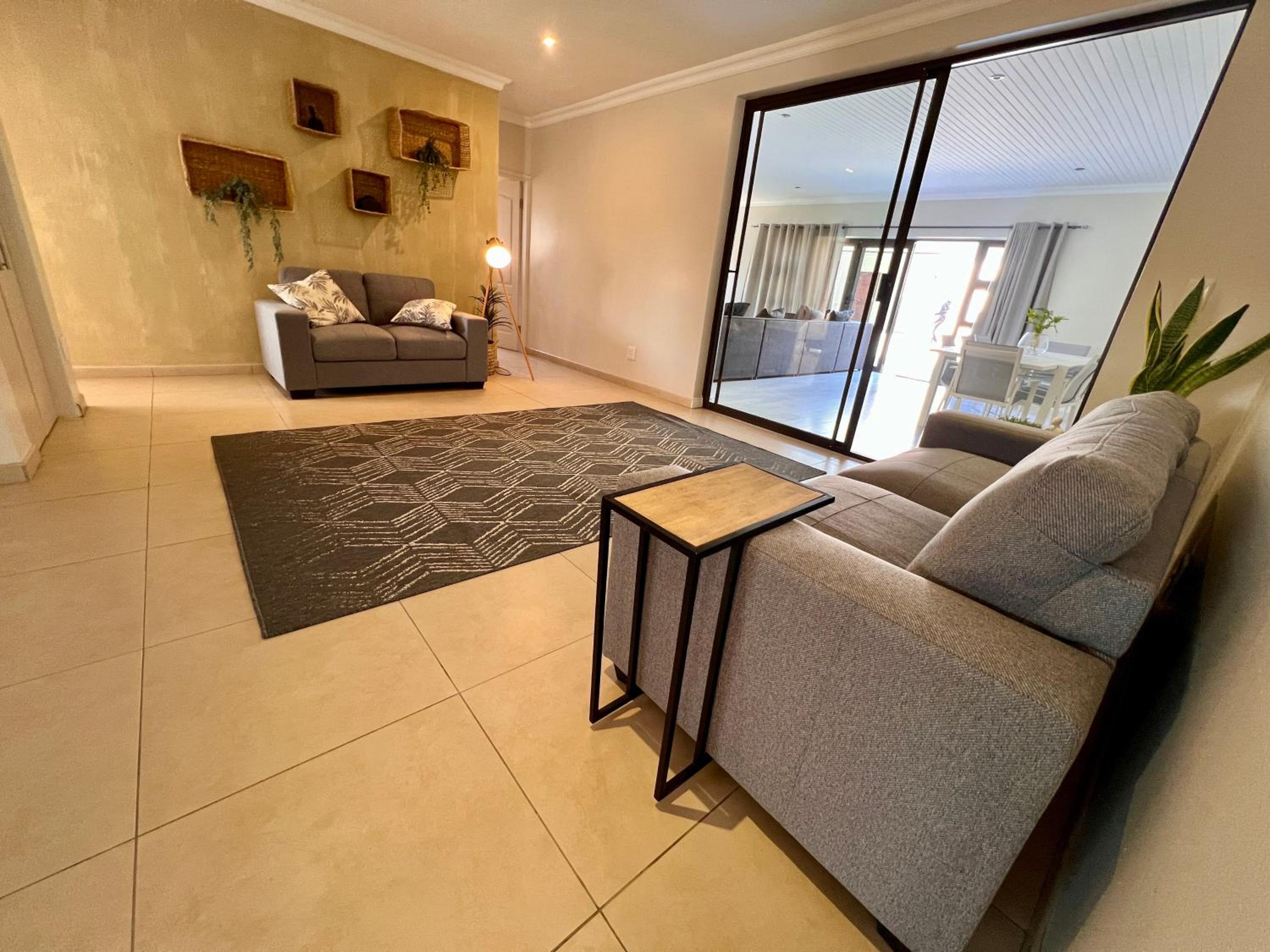 At 47 Turmalin Holiday House view 5