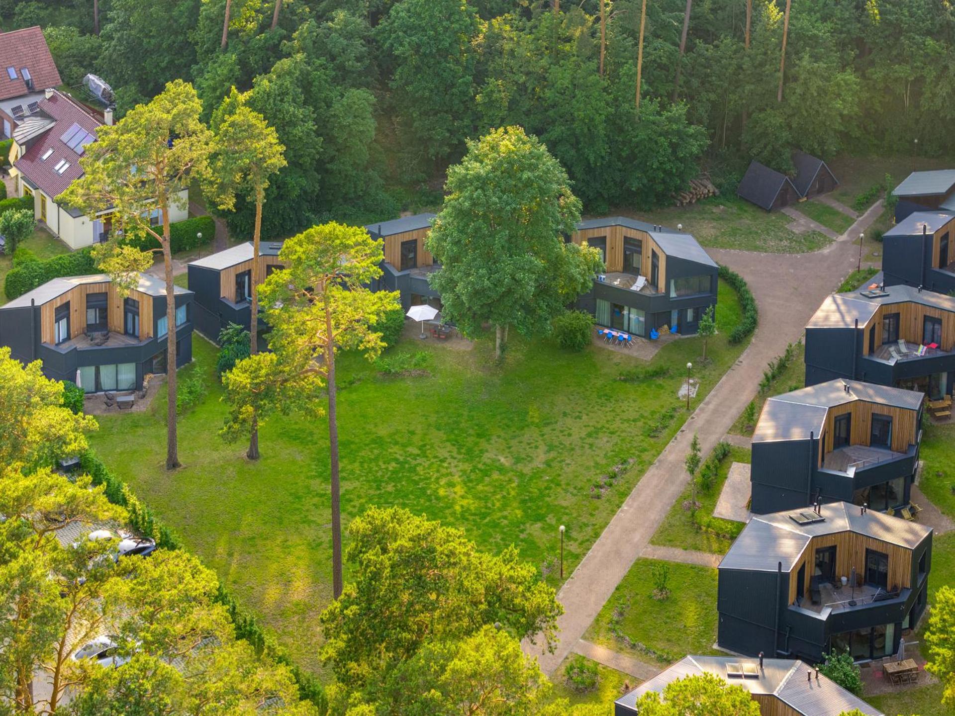 Traumhaus direkt am See mit Dachterrasse, Kamin und Badewanne