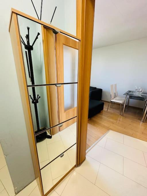 Student Town 1BDR APT