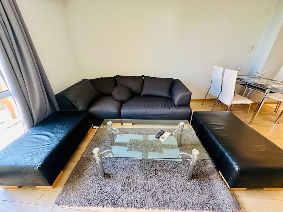 Student Town 1BDR APT