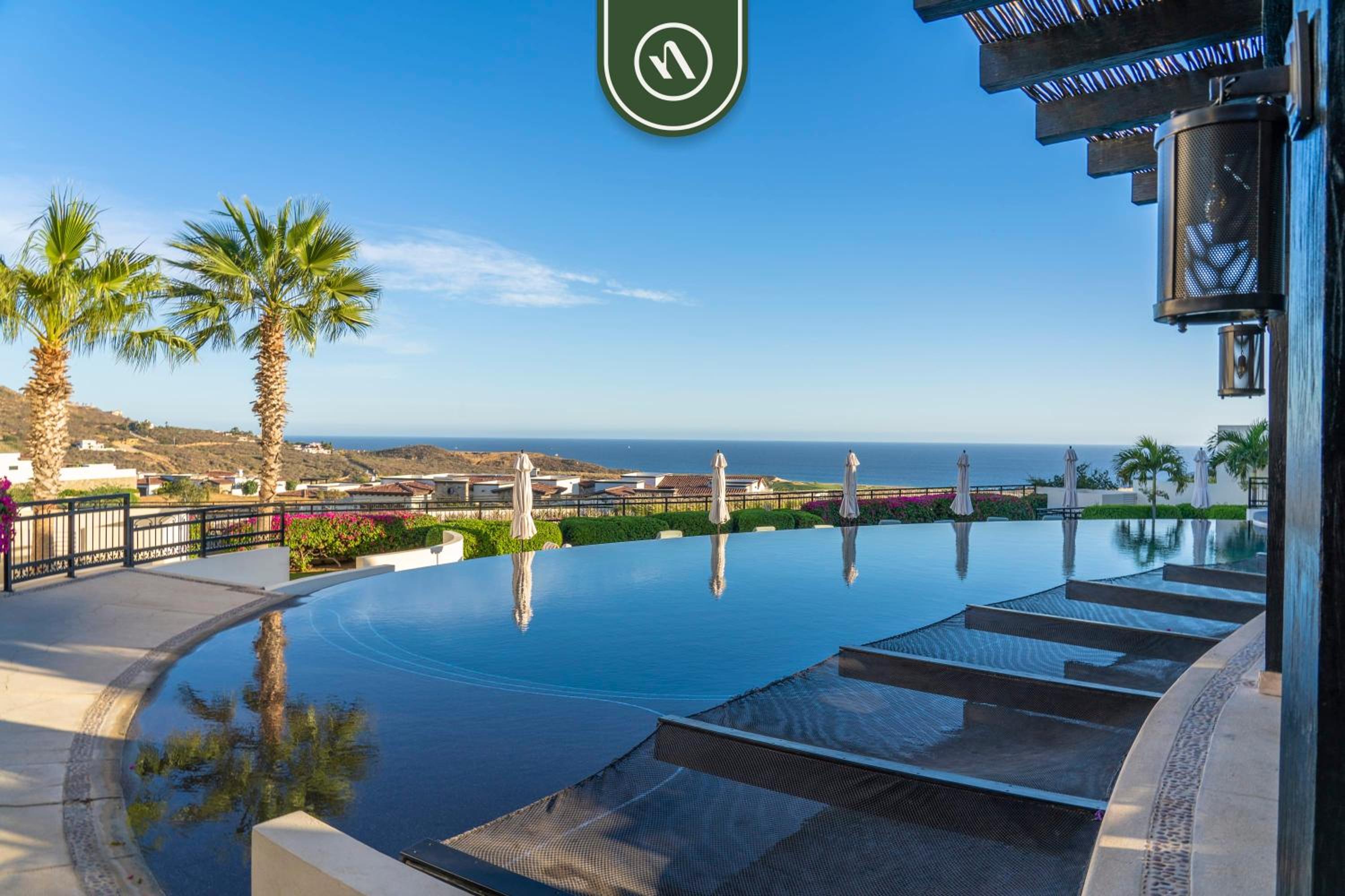 Amazing Unit with Ocean View view 3