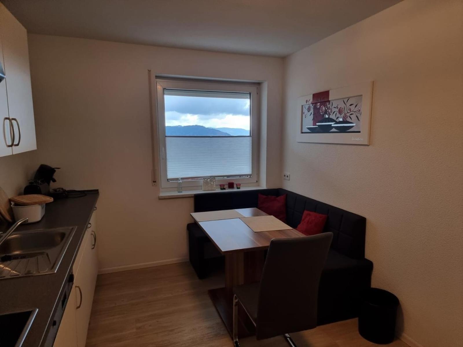 "Schwarzwaldblick" Ferienwohnung 2-4 Pers 65qm, schöne ruhige Südhanglage mit herrl Aussicht view 2