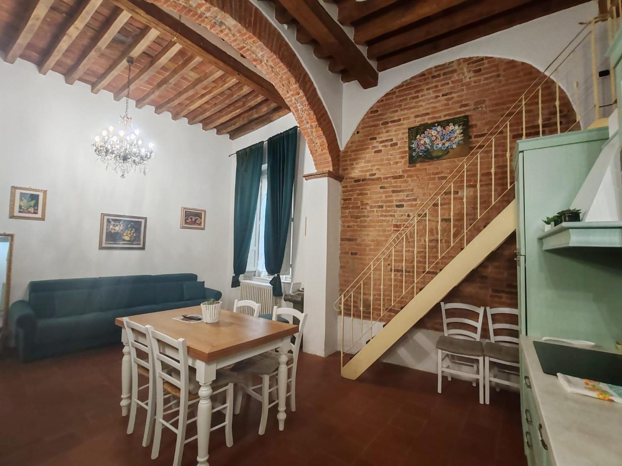Corte Aranci Deluxe Apartment in Historic Center Of Lucca