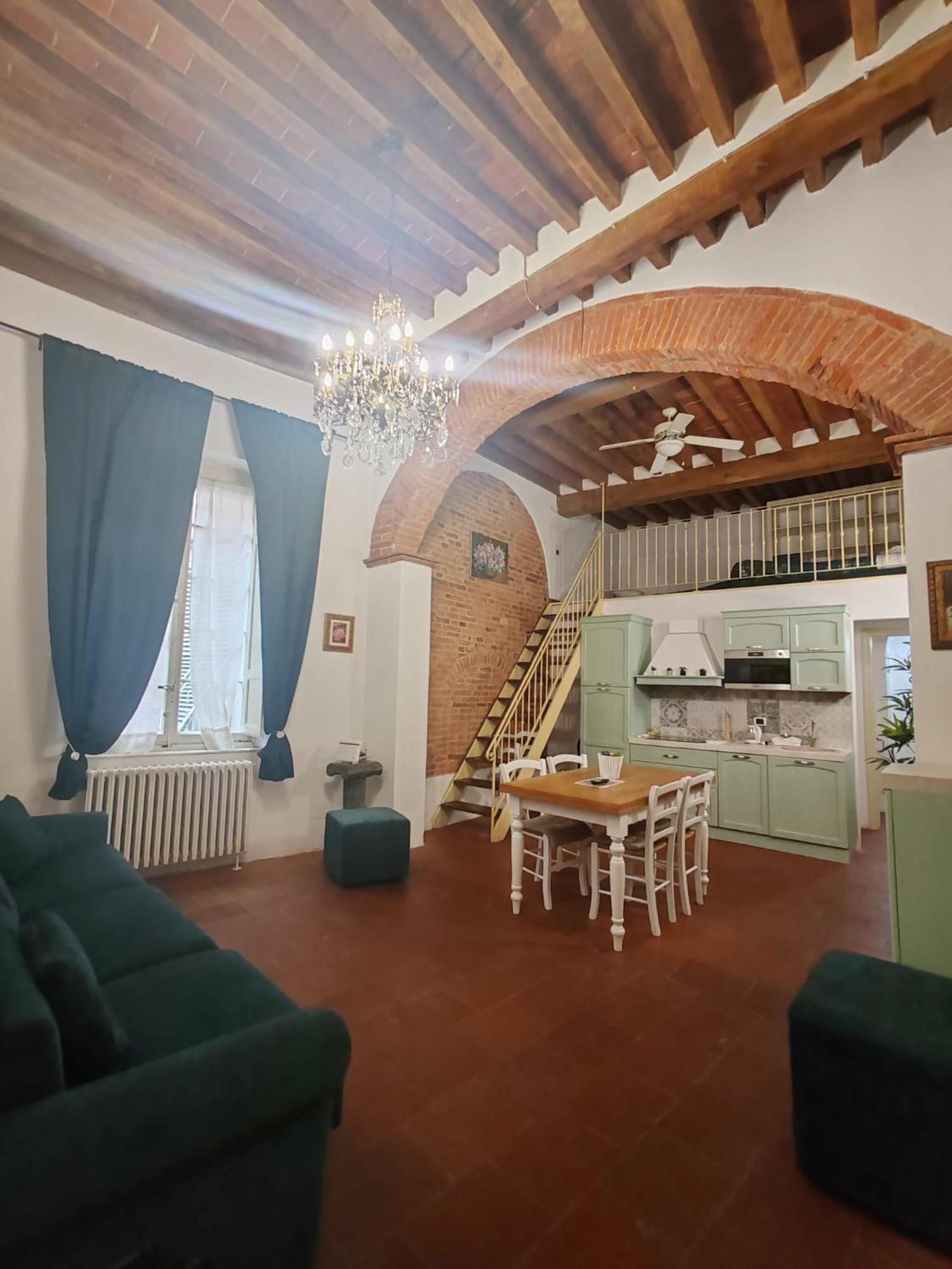 Corte Aranci Deluxe Apartment in Historic Center Of Lucca