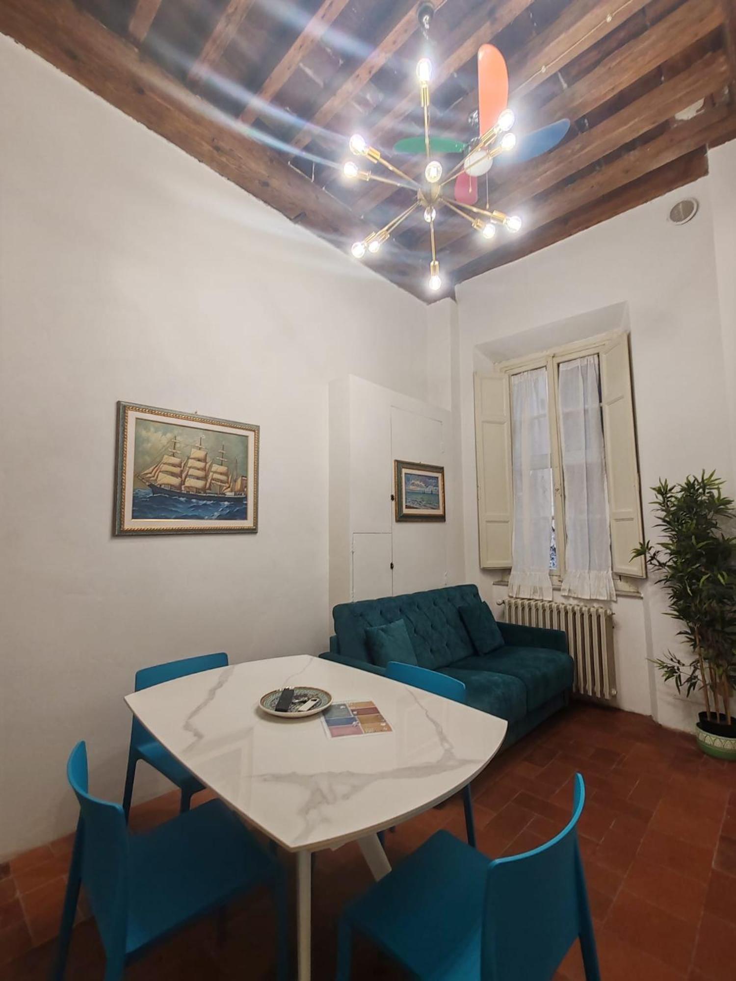 Corte Aranci Deluxe Apartment in Historic Center Of Lucca