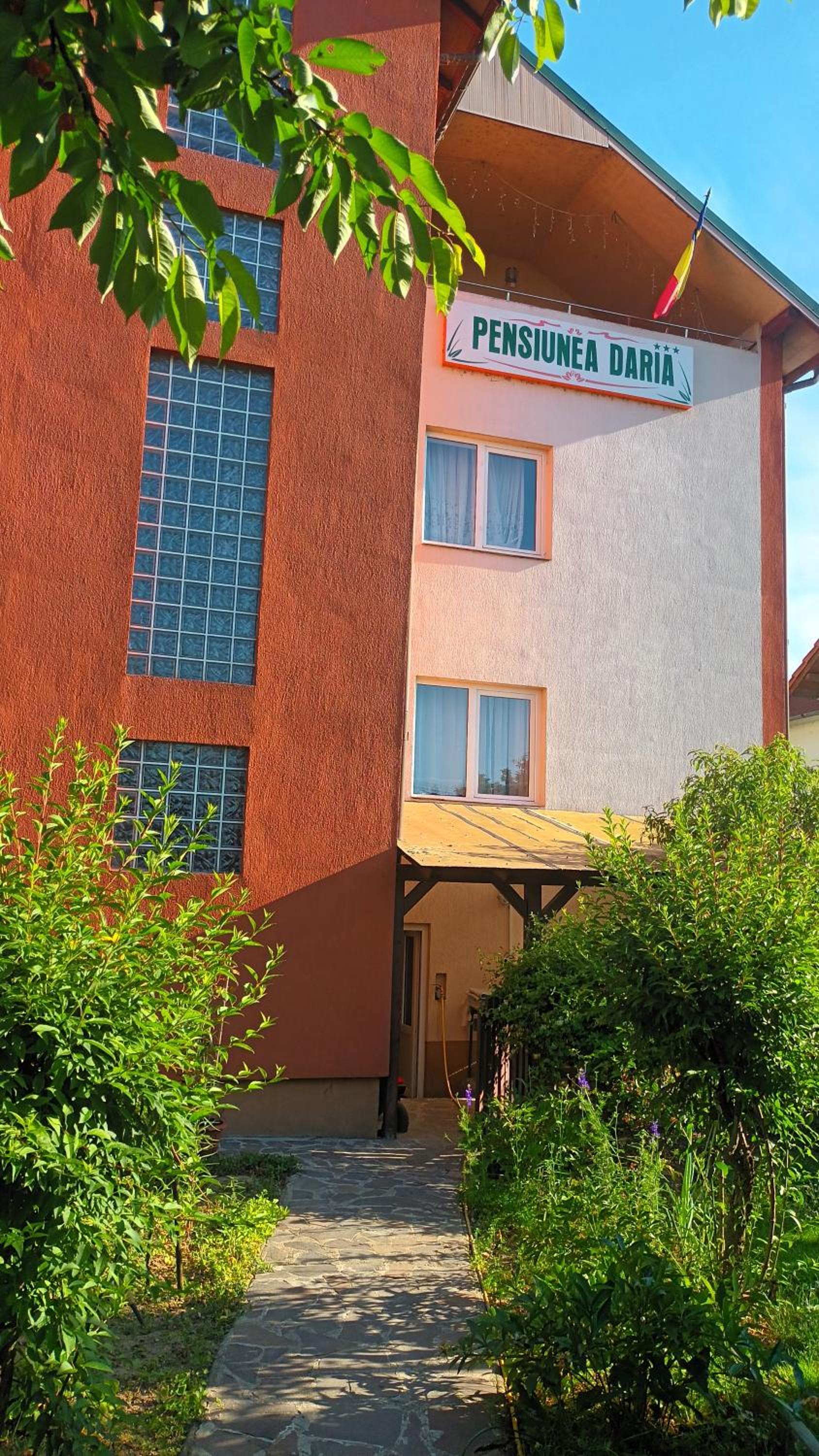 PENSIUNEA Daria