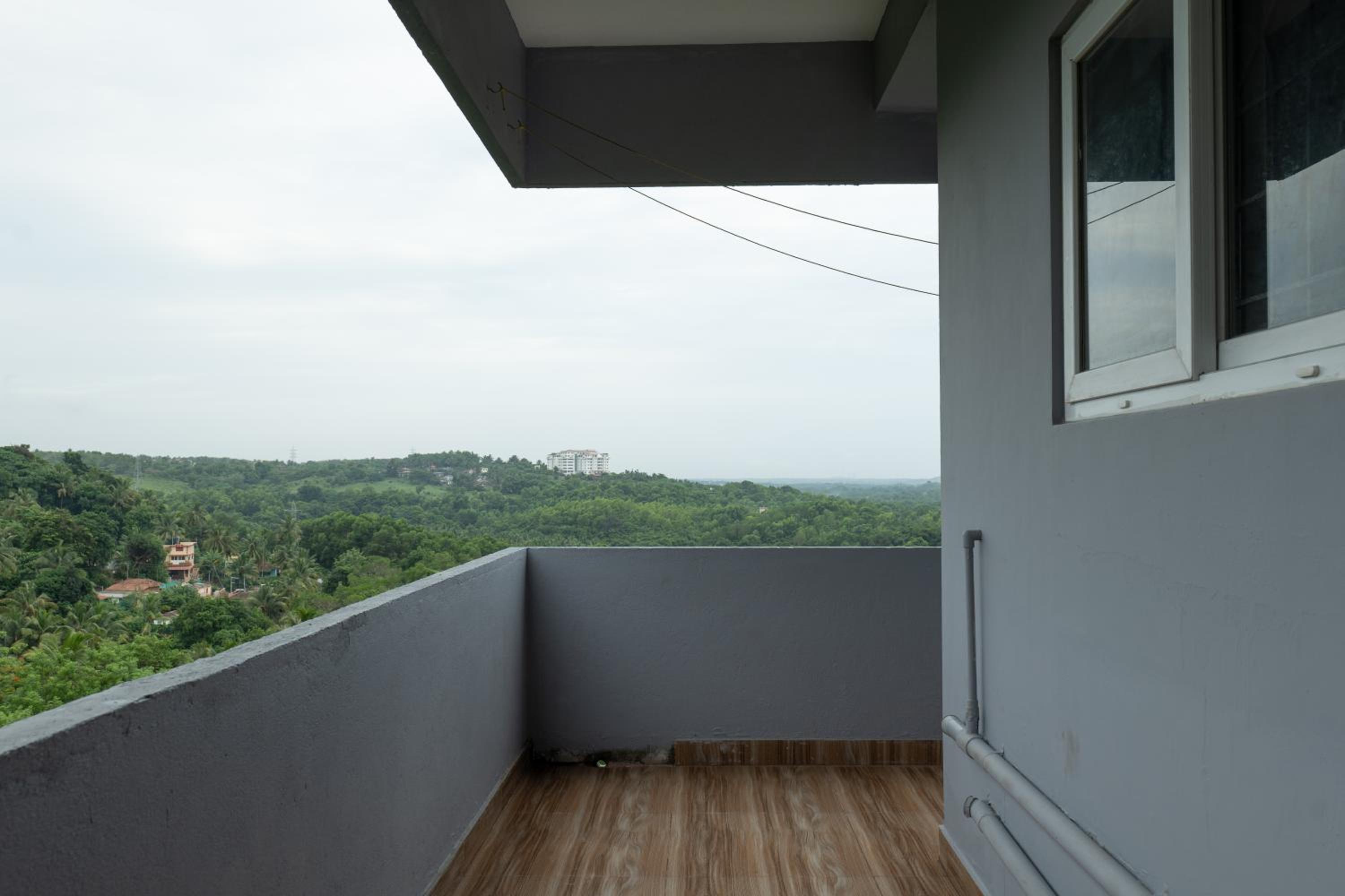 Rashra Residency