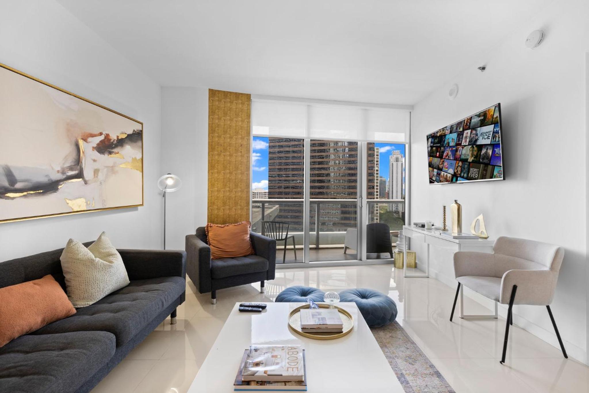 Downtown Brickell- FREE Pool -GYM- SPA