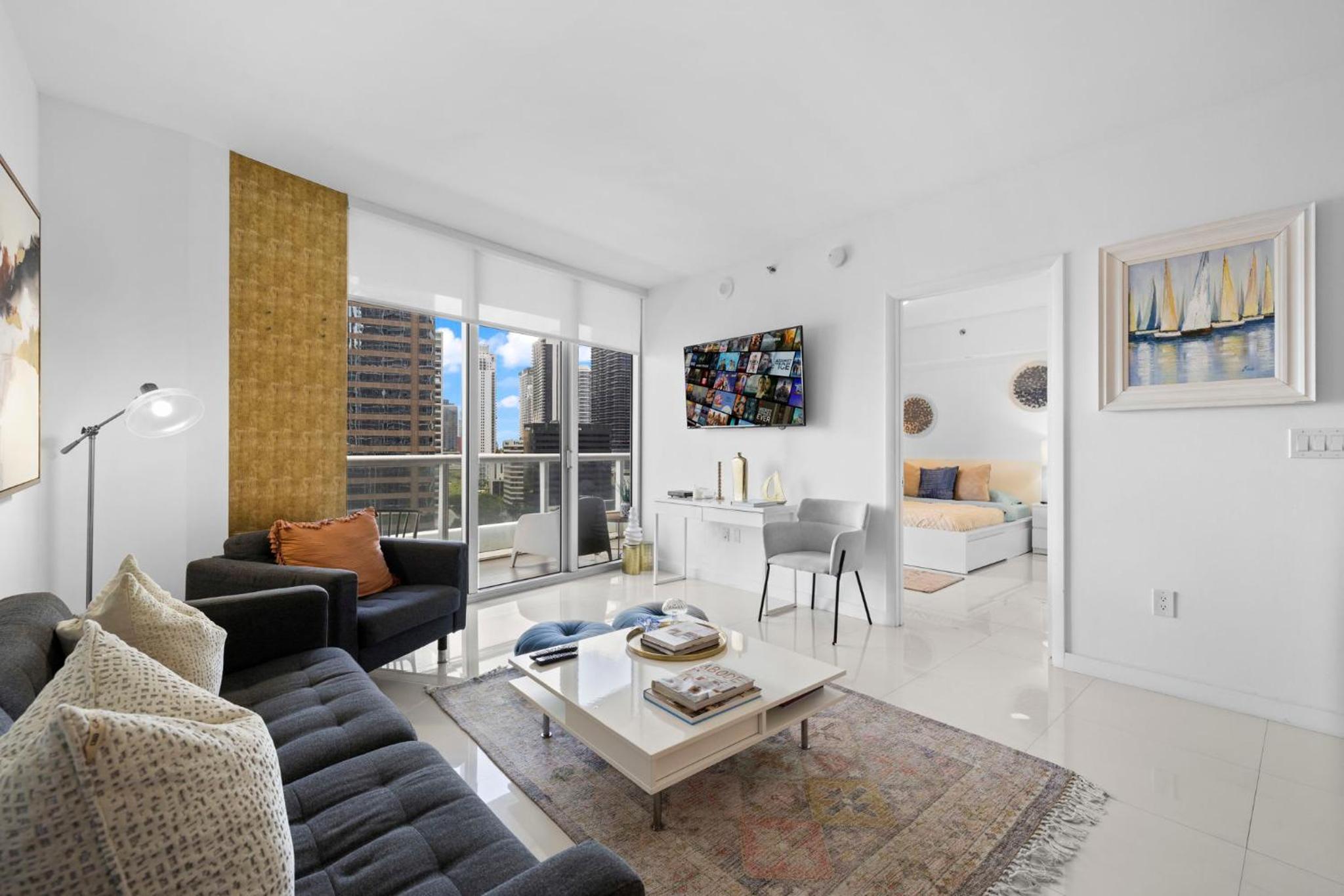 Downtown Brickell- FREE Pool -GYM- SPA