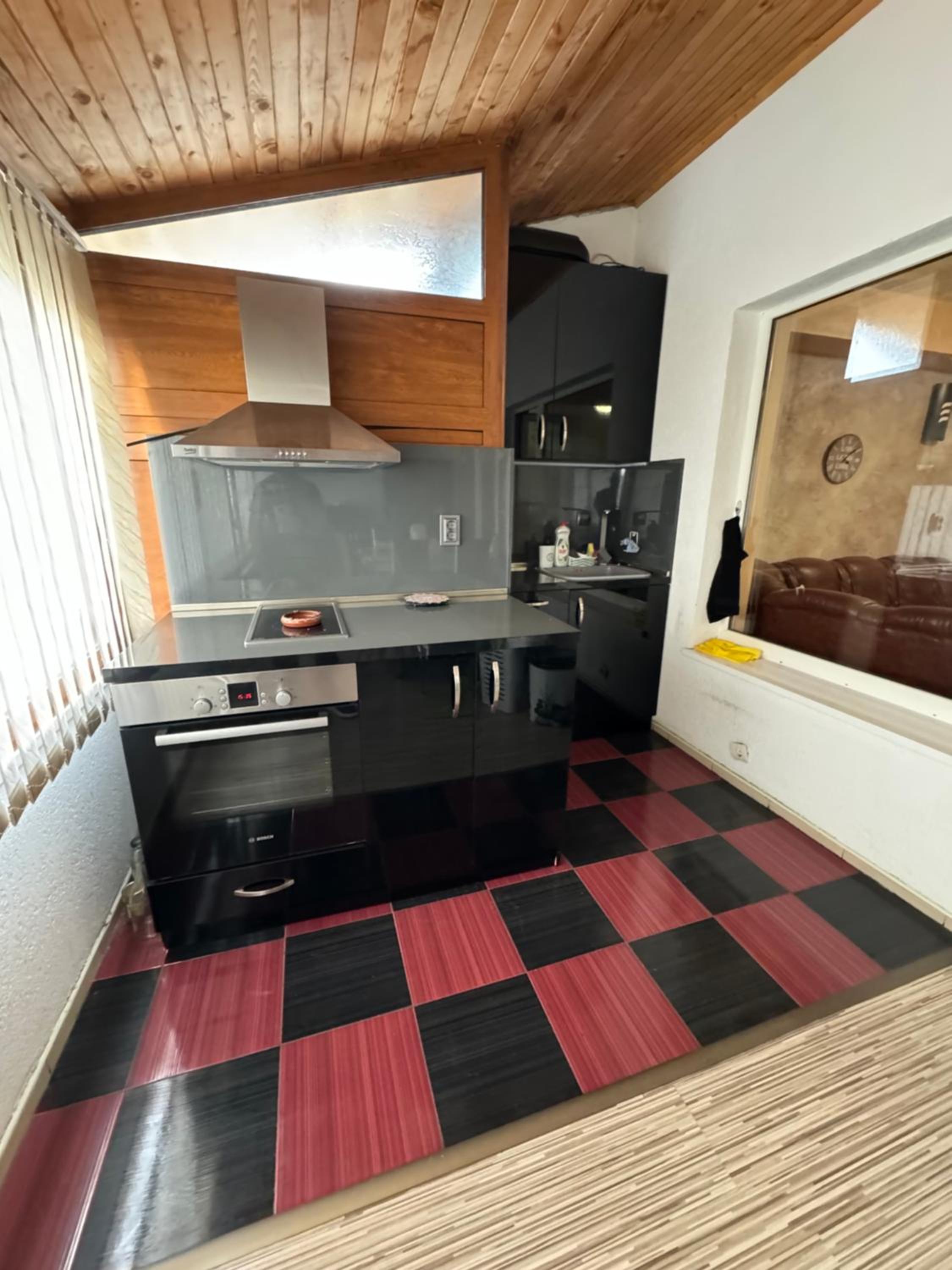 DINEVI APARTMENTS