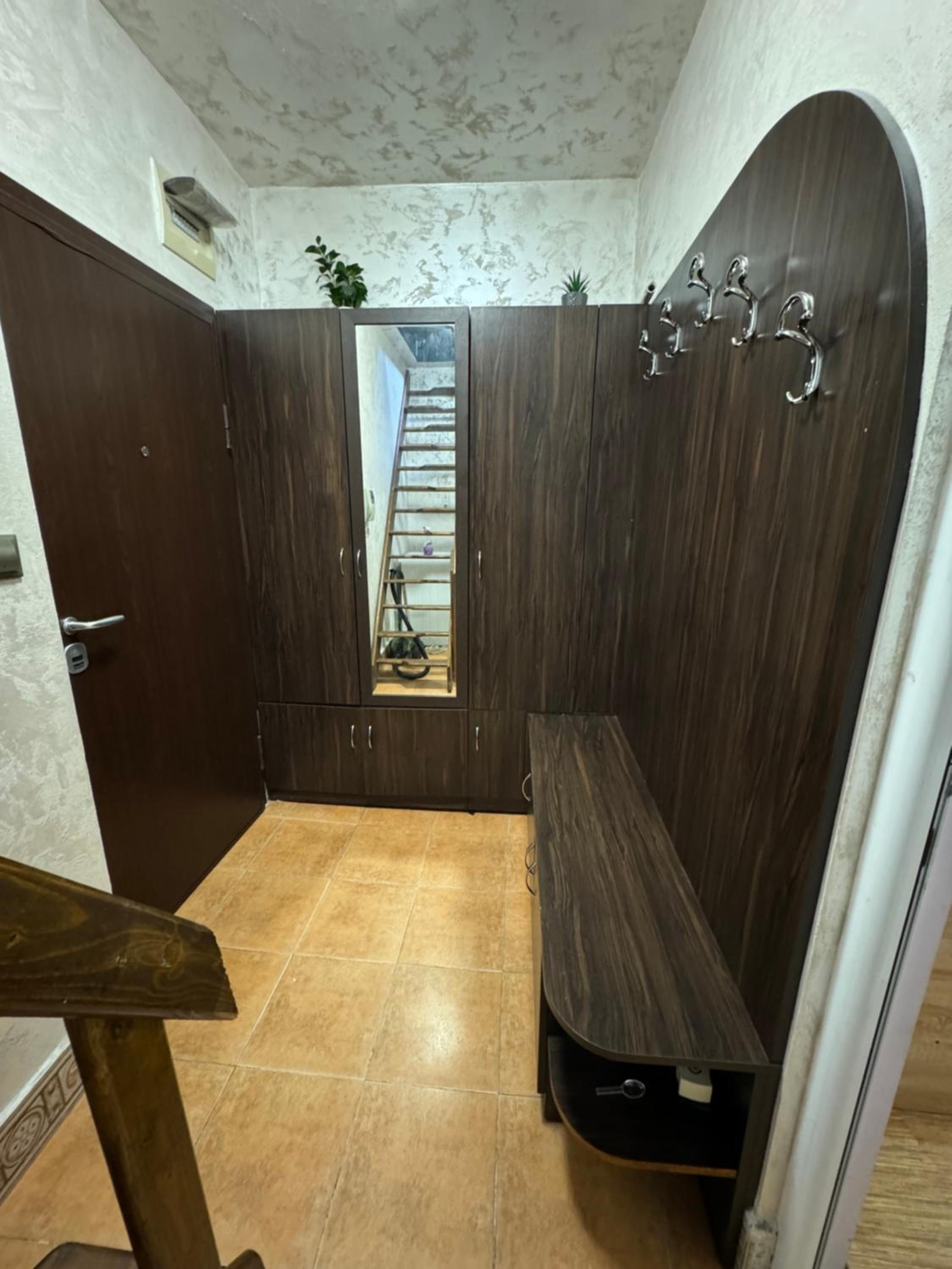 DINEVI APARTMENTS